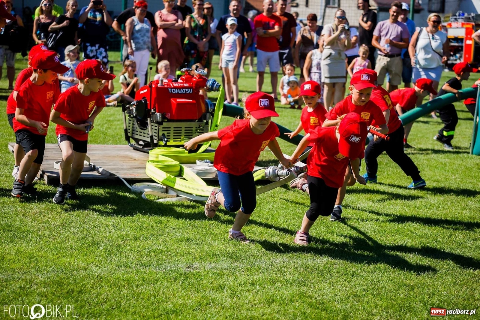 Zdjęcie w galerii na portalu naszraciborz.pl: Gminne zawody OSP. Trzy trofea dla Krzanowic, jedno dla Borucina [FOTO i WIDEO] wiadomości z regionu