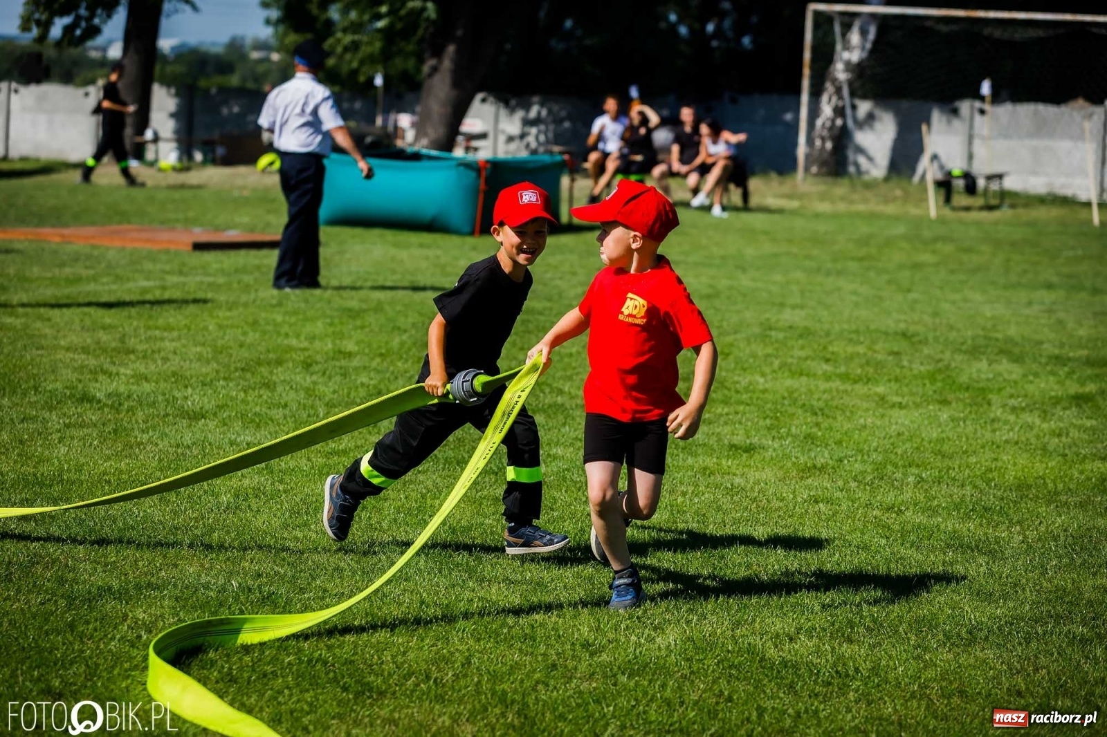 Zdjęcie w galerii na portalu naszraciborz.pl: Gminne zawody OSP. Trzy trofea dla Krzanowic, jedno dla Borucina [FOTO i WIDEO] wiadomości z regionu