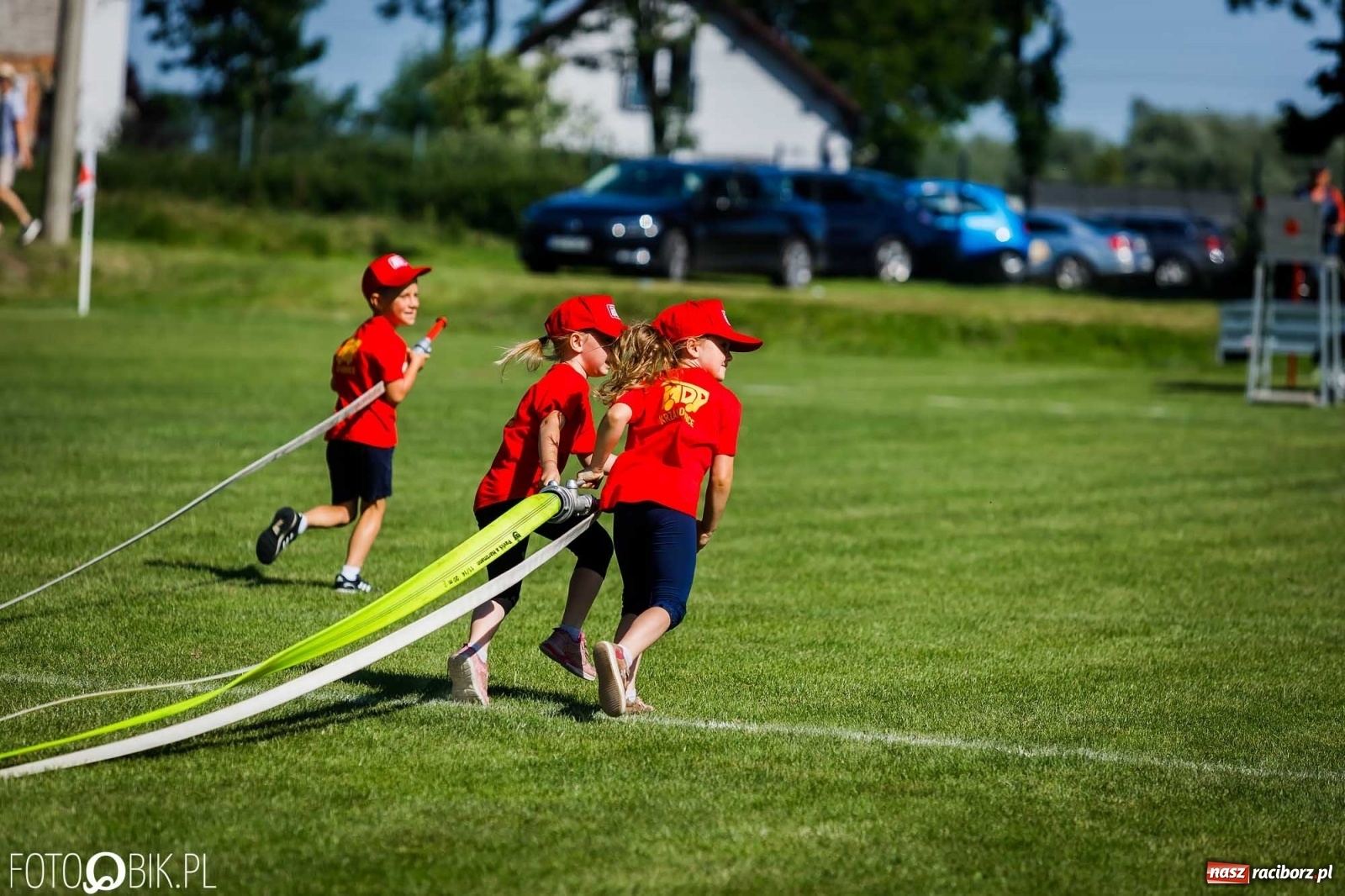 Zdjęcie w galerii na portalu naszraciborz.pl: Gminne zawody OSP. Trzy trofea dla Krzanowic, jedno dla Borucina [FOTO i WIDEO] wiadomości z regionu