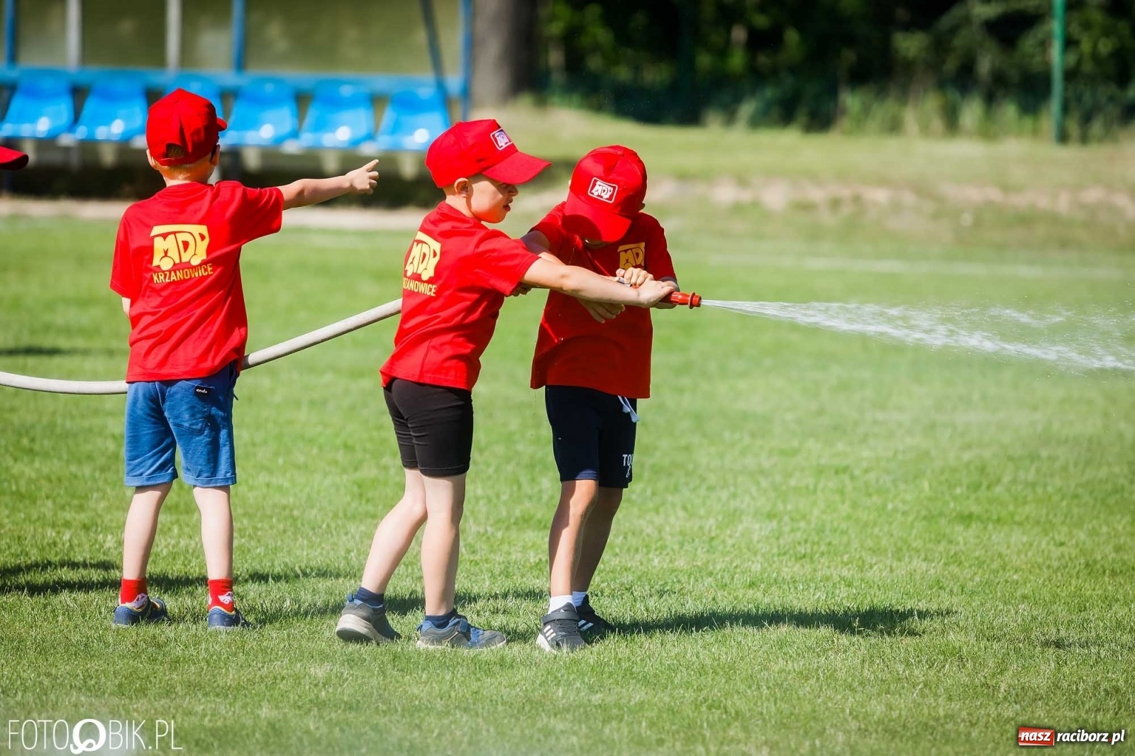 Zdjęcie w galerii na portalu naszraciborz.pl: Gminne zawody OSP. Trzy trofea dla Krzanowic, jedno dla Borucina [FOTO i WIDEO] wiadomości z regionu