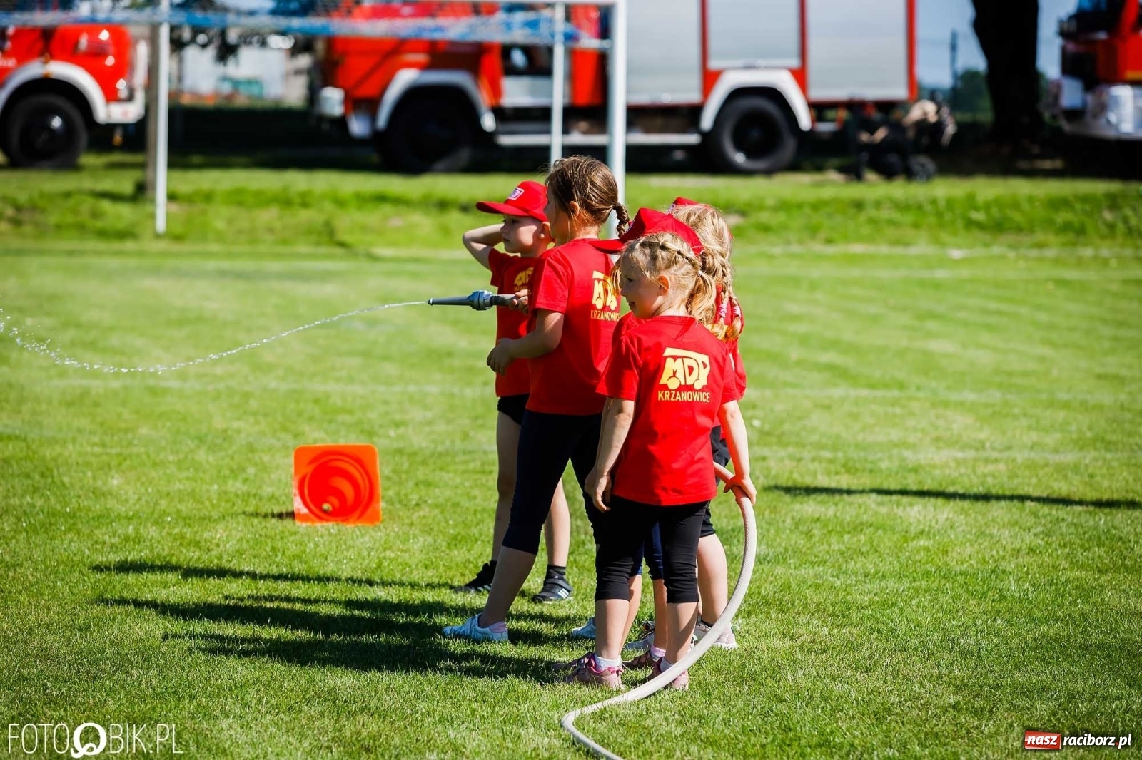 Zdjęcie w galerii na portalu naszraciborz.pl: Gminne zawody OSP. Trzy trofea dla Krzanowic, jedno dla Borucina [FOTO i WIDEO] wiadomości z regionu