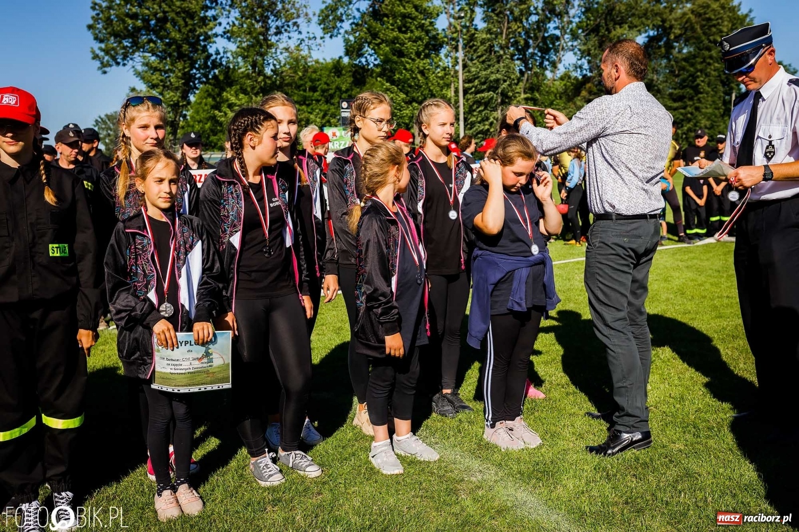 Zdjęcie w galerii na portalu naszraciborz.pl: Gminne zawody OSP. Trzy trofea dla Krzanowic, jedno dla Borucina [FOTO i WIDEO] wiadomości z regionu