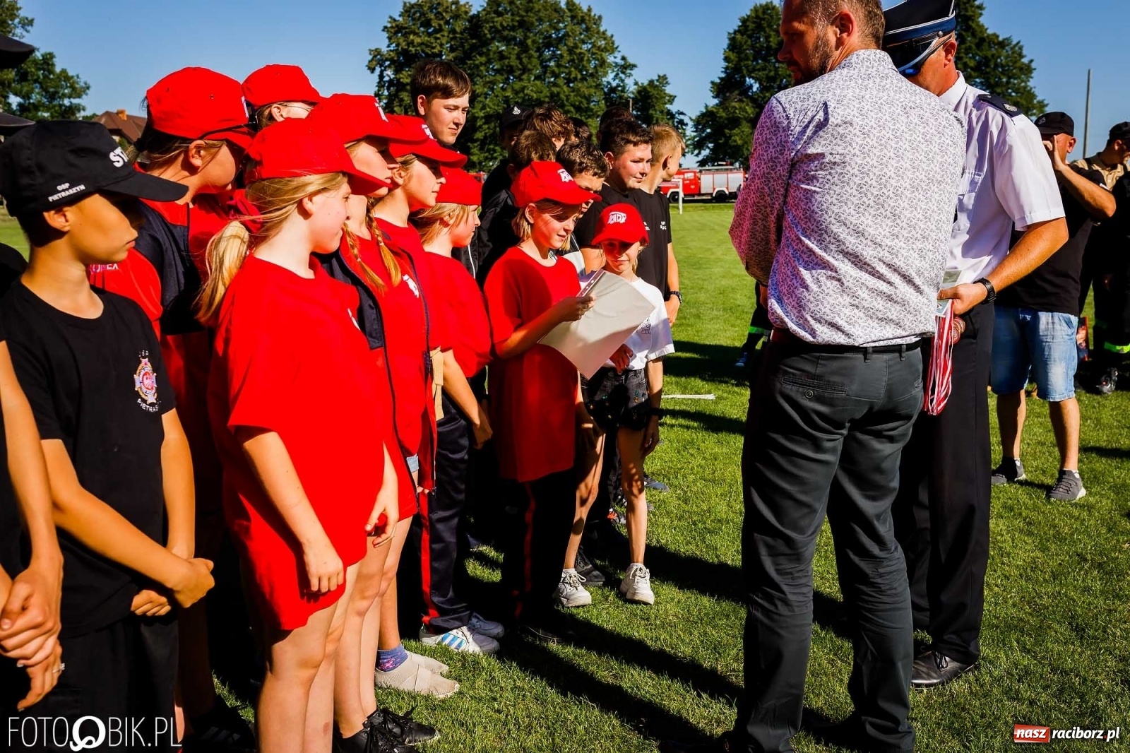 Zdjęcie w galerii na portalu naszraciborz.pl: Gminne zawody OSP. Trzy trofea dla Krzanowic, jedno dla Borucina [FOTO i WIDEO] wiadomości z regionu