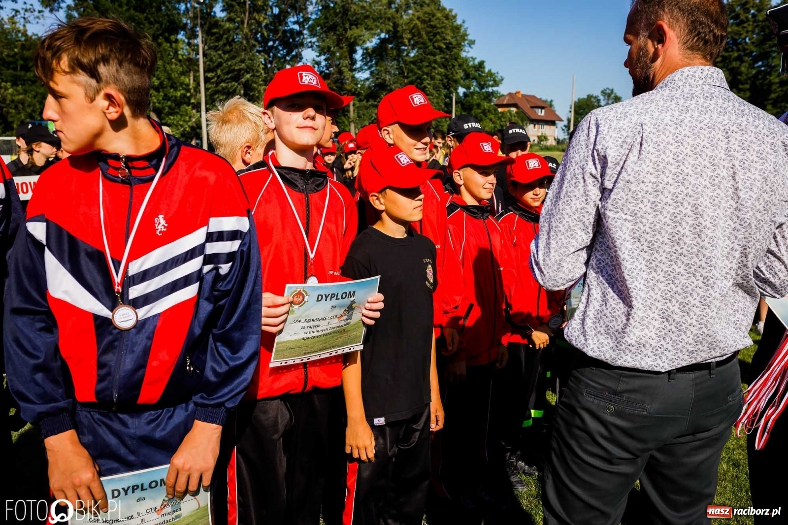 Zdjęcie w galerii na portalu naszraciborz.pl: Gminne zawody OSP. Trzy trofea dla Krzanowic, jedno dla Borucina [FOTO i WIDEO] wiadomości z regionu