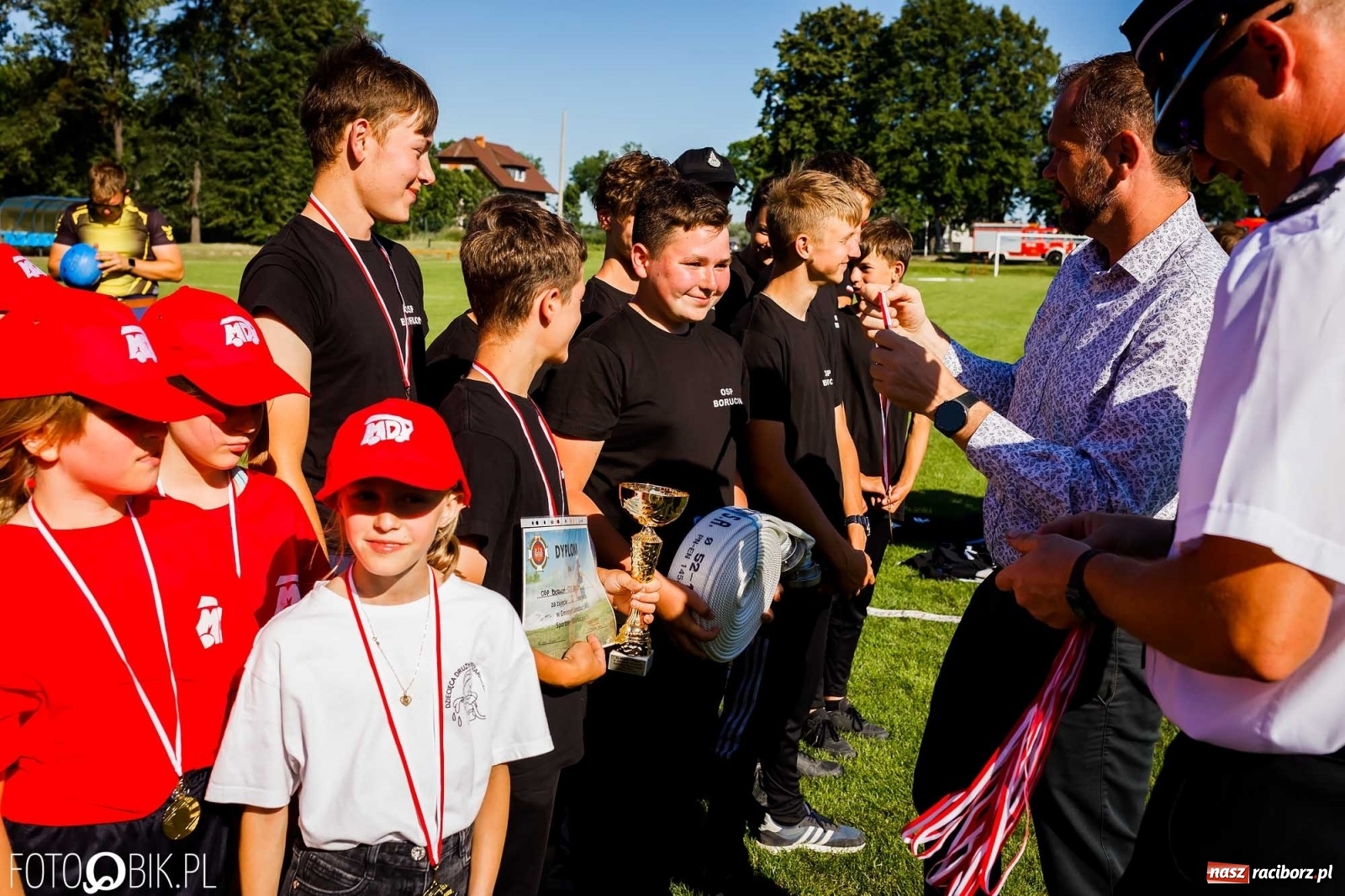 Zdjęcie w galerii na portalu naszraciborz.pl: Gminne zawody OSP. Trzy trofea dla Krzanowic, jedno dla Borucina [FOTO i WIDEO] wiadomości z regionu