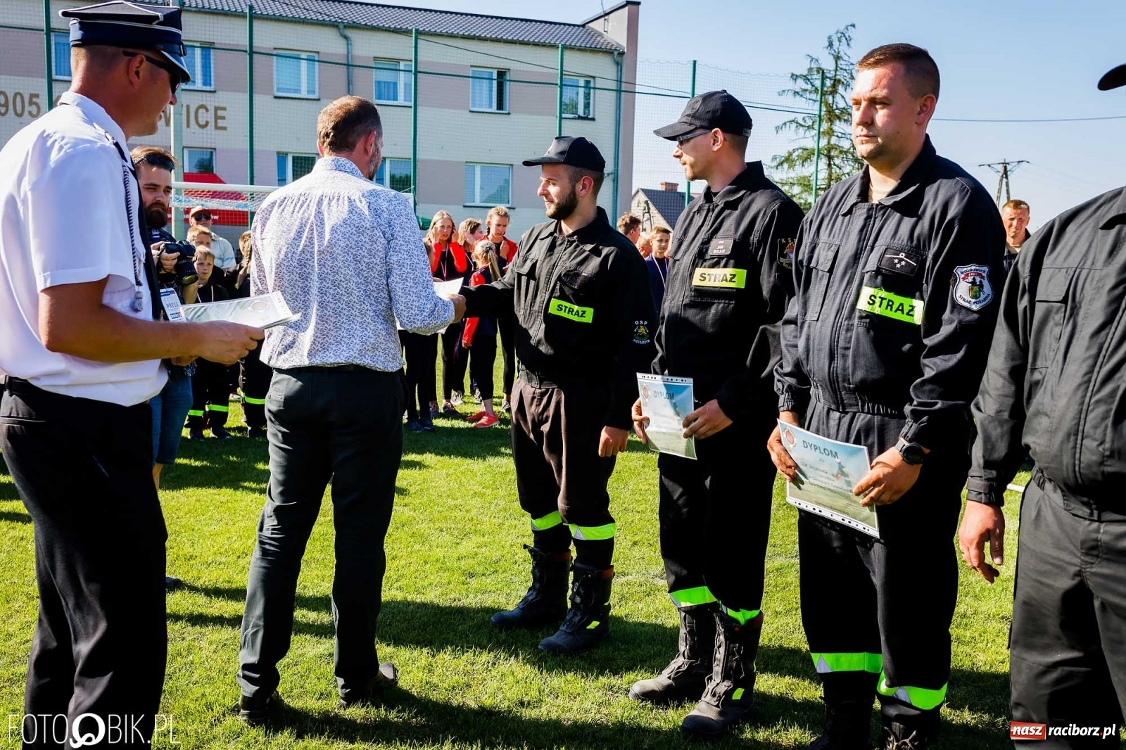 Zdjęcie w galerii na portalu naszraciborz.pl: Gminne zawody OSP. Trzy trofea dla Krzanowic, jedno dla Borucina [FOTO i WIDEO] wiadomości z regionu