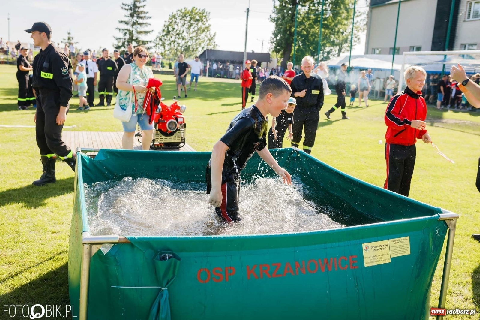 Zdjęcie w galerii na portalu naszraciborz.pl: Gminne zawody OSP. Trzy trofea dla Krzanowic, jedno dla Borucina [FOTO i WIDEO] wiadomości z regionu