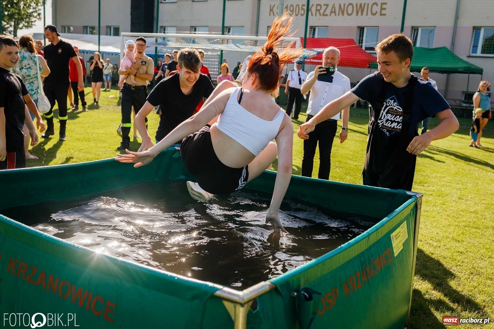 Zdjęcie w galerii na portalu naszraciborz.pl: Gminne zawody OSP. Trzy trofea dla Krzanowic, jedno dla Borucina [FOTO i WIDEO] wiadomości z regionu