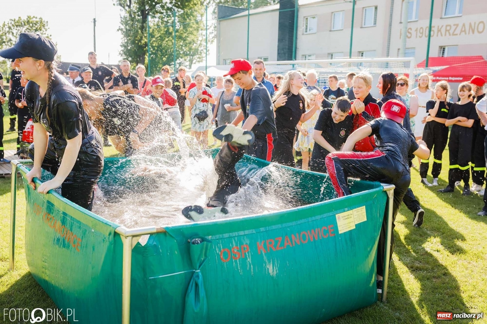 Zdjęcie w galerii na portalu naszraciborz.pl: Gminne zawody OSP. Trzy trofea dla Krzanowic, jedno dla Borucina [FOTO i WIDEO] wiadomości z regionu