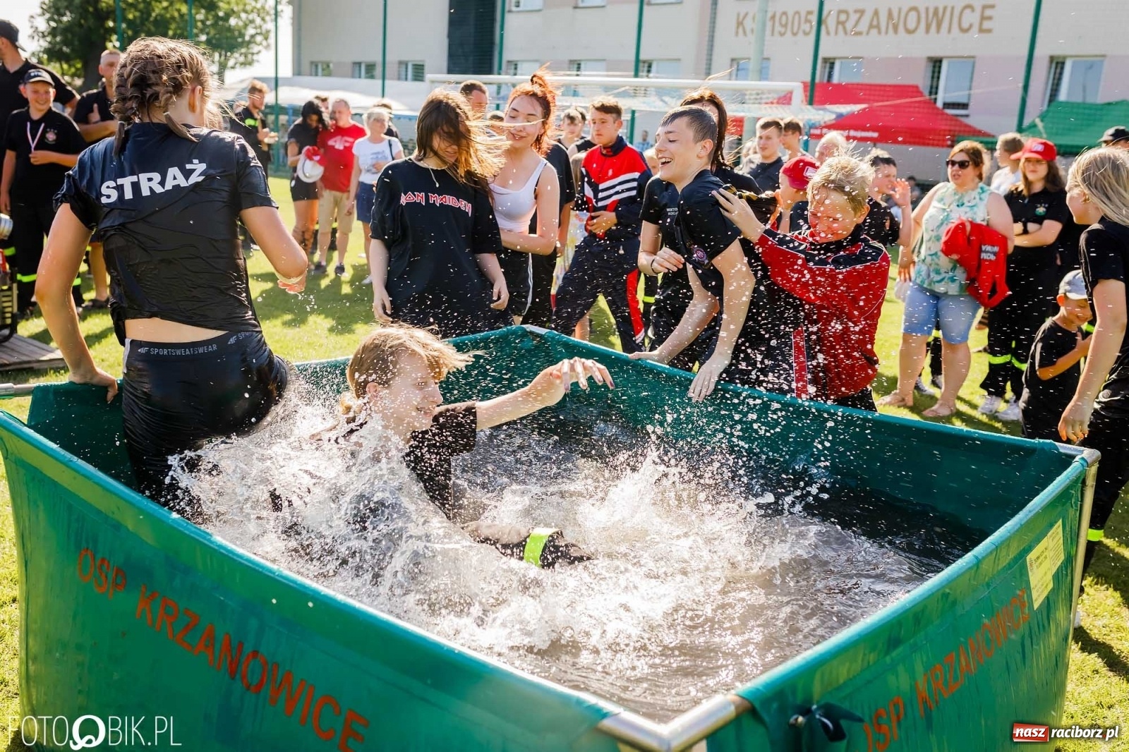 Zdjęcie w galerii na portalu naszraciborz.pl: Gminne zawody OSP. Trzy trofea dla Krzanowic, jedno dla Borucina [FOTO i WIDEO] wiadomości z regionu
