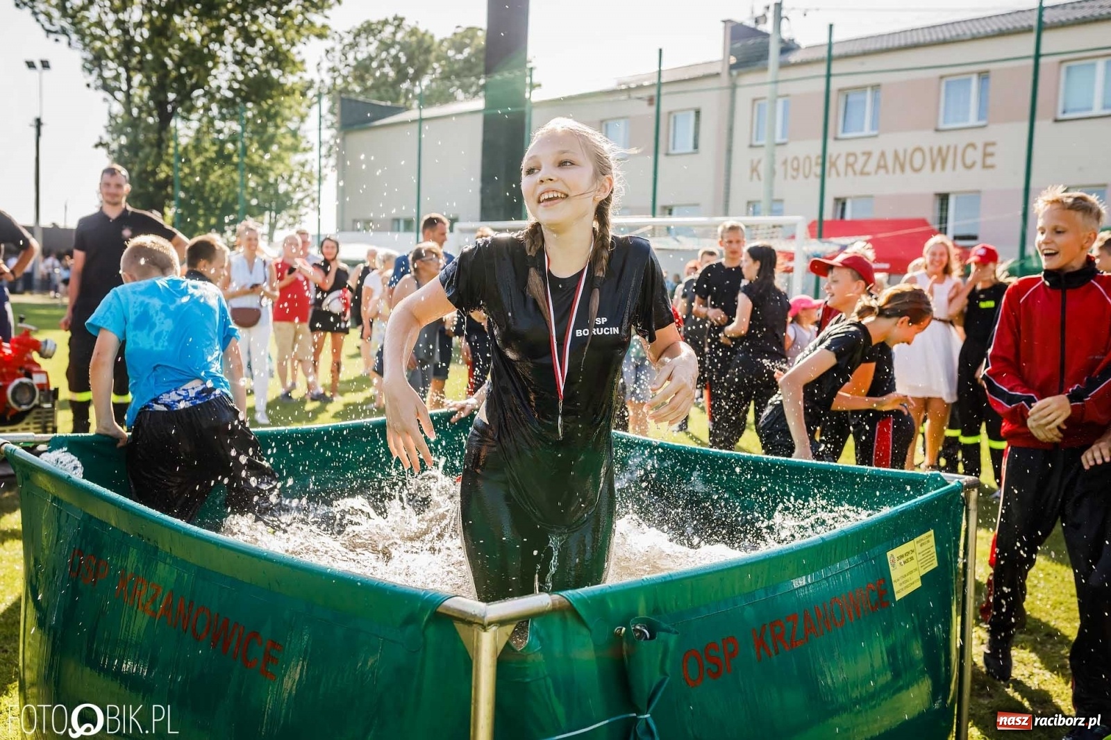 Zdjęcie w galerii na portalu naszraciborz.pl: Gminne zawody OSP. Trzy trofea dla Krzanowic, jedno dla Borucina [FOTO i WIDEO] wiadomości z regionu