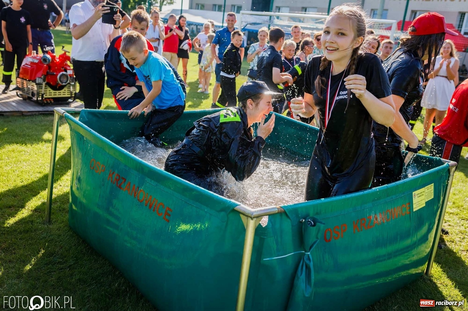 Zdjęcie w galerii na portalu naszraciborz.pl: Gminne zawody OSP. Trzy trofea dla Krzanowic, jedno dla Borucina [FOTO i WIDEO] wiadomości z regionu