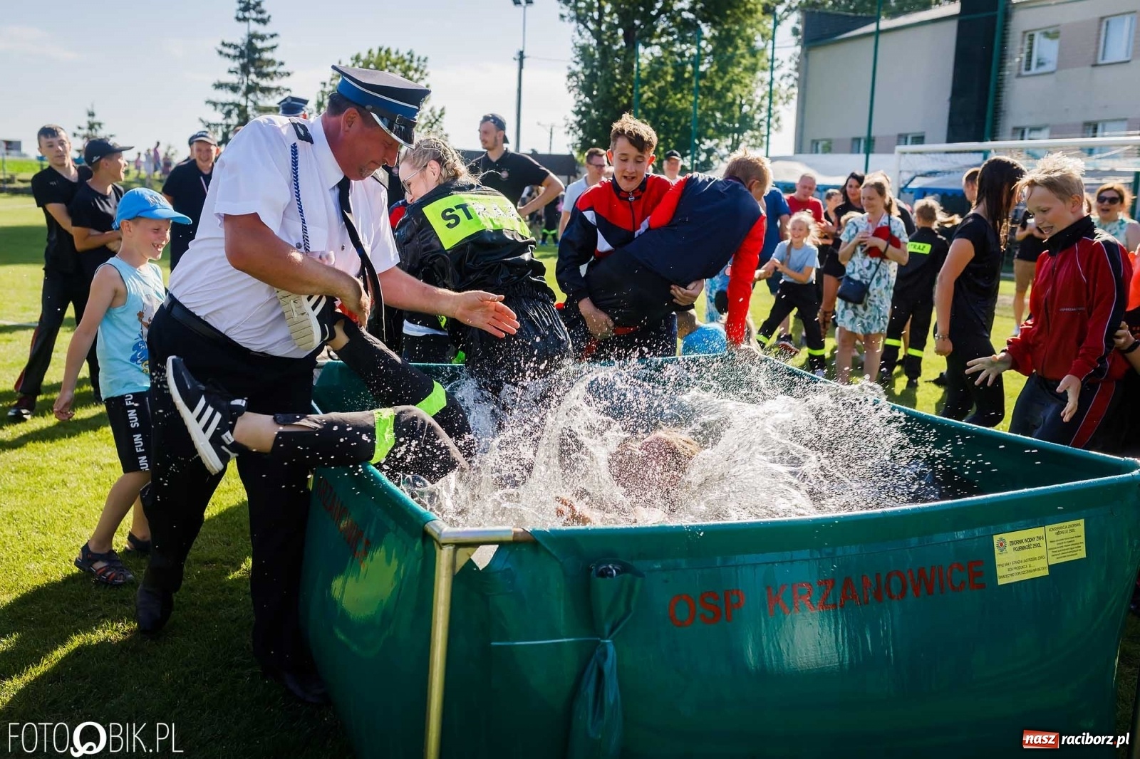 Zdjęcie w galerii na portalu naszraciborz.pl: Gminne zawody OSP. Trzy trofea dla Krzanowic, jedno dla Borucina [FOTO i WIDEO] wiadomości z regionu