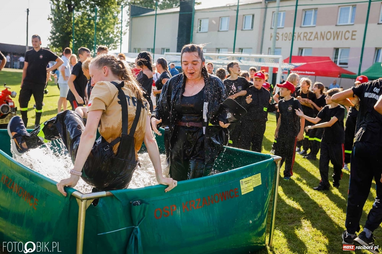 Zdjęcie w galerii na portalu naszraciborz.pl: Gminne zawody OSP. Trzy trofea dla Krzanowic, jedno dla Borucina [FOTO i WIDEO] wiadomości z regionu