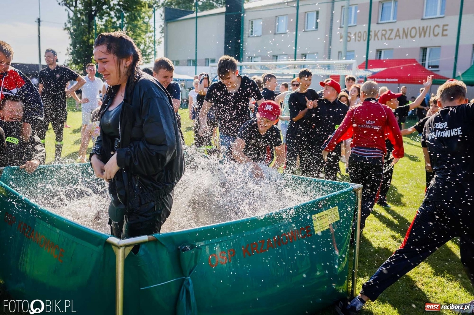 Zdjęcie w galerii na portalu naszraciborz.pl: Gminne zawody OSP. Trzy trofea dla Krzanowic, jedno dla Borucina [FOTO i WIDEO] wiadomości z regionu