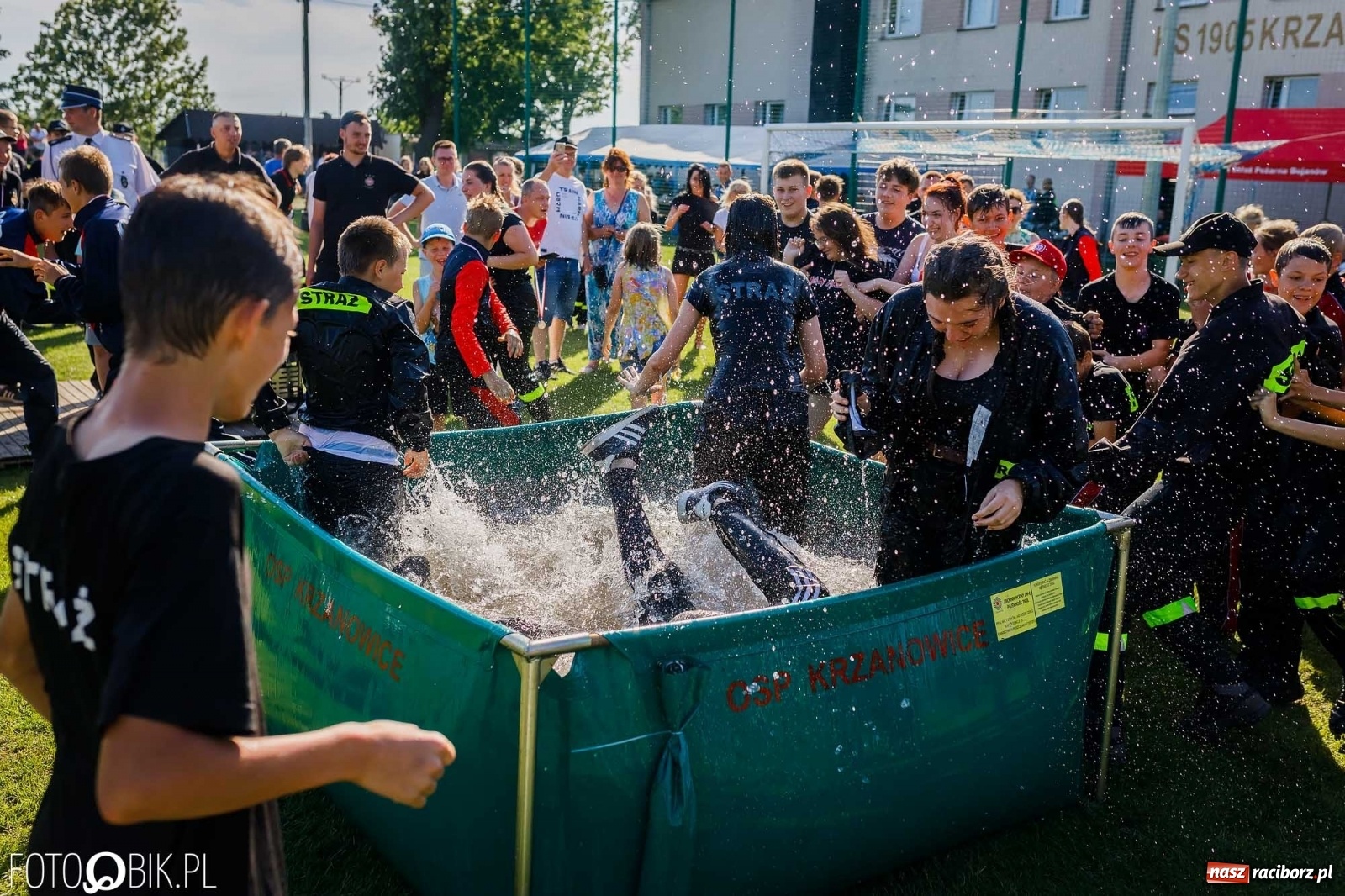 Zdjęcie w galerii na portalu naszraciborz.pl: Gminne zawody OSP. Trzy trofea dla Krzanowic, jedno dla Borucina [FOTO i WIDEO] wiadomości z regionu