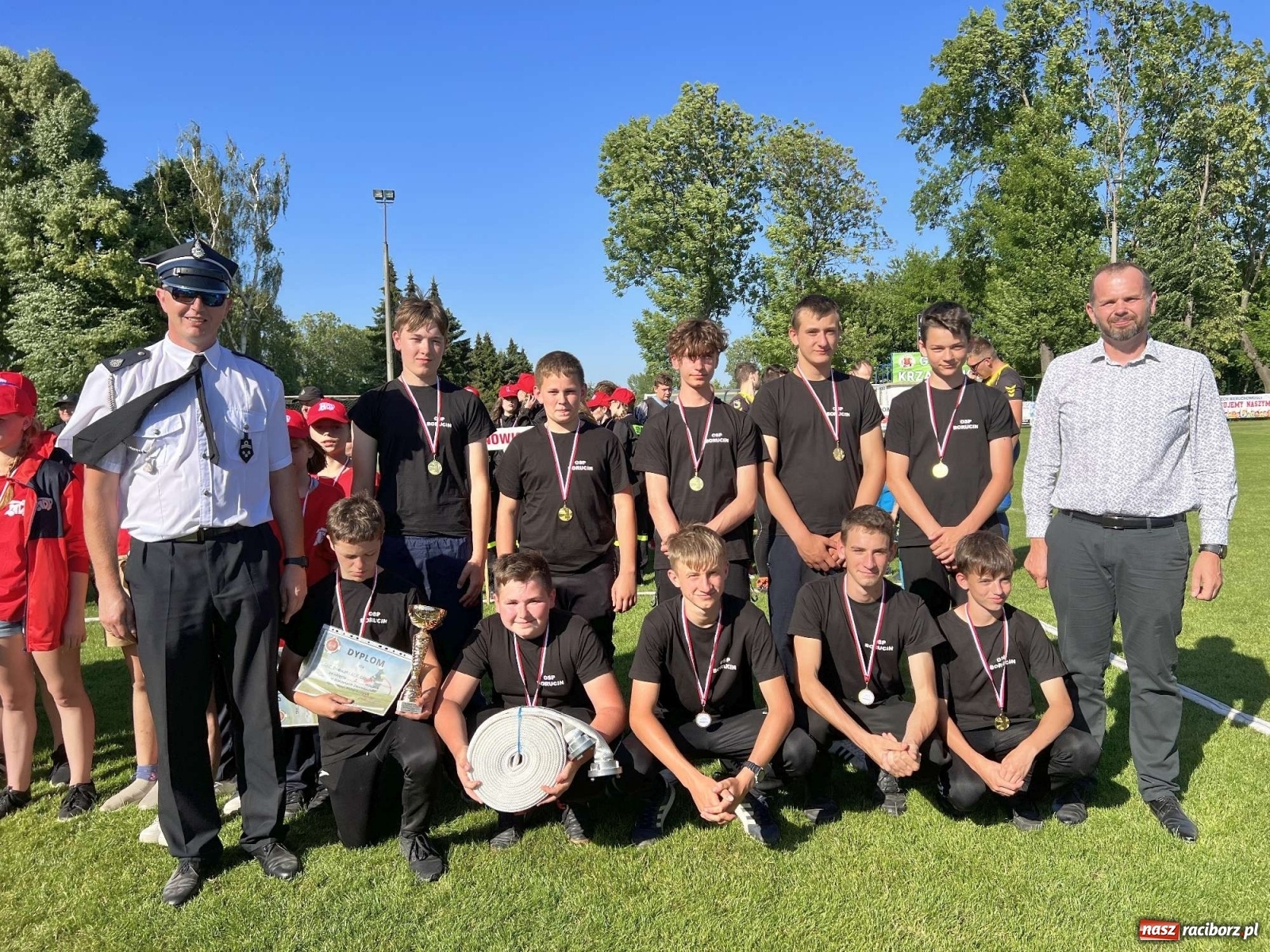 Zdjęcie w galerii na portalu naszraciborz.pl: Gminne zawody OSP. Trzy trofea dla Krzanowic, jedno dla Borucina [FOTO i WIDEO] wiadomości z regionu