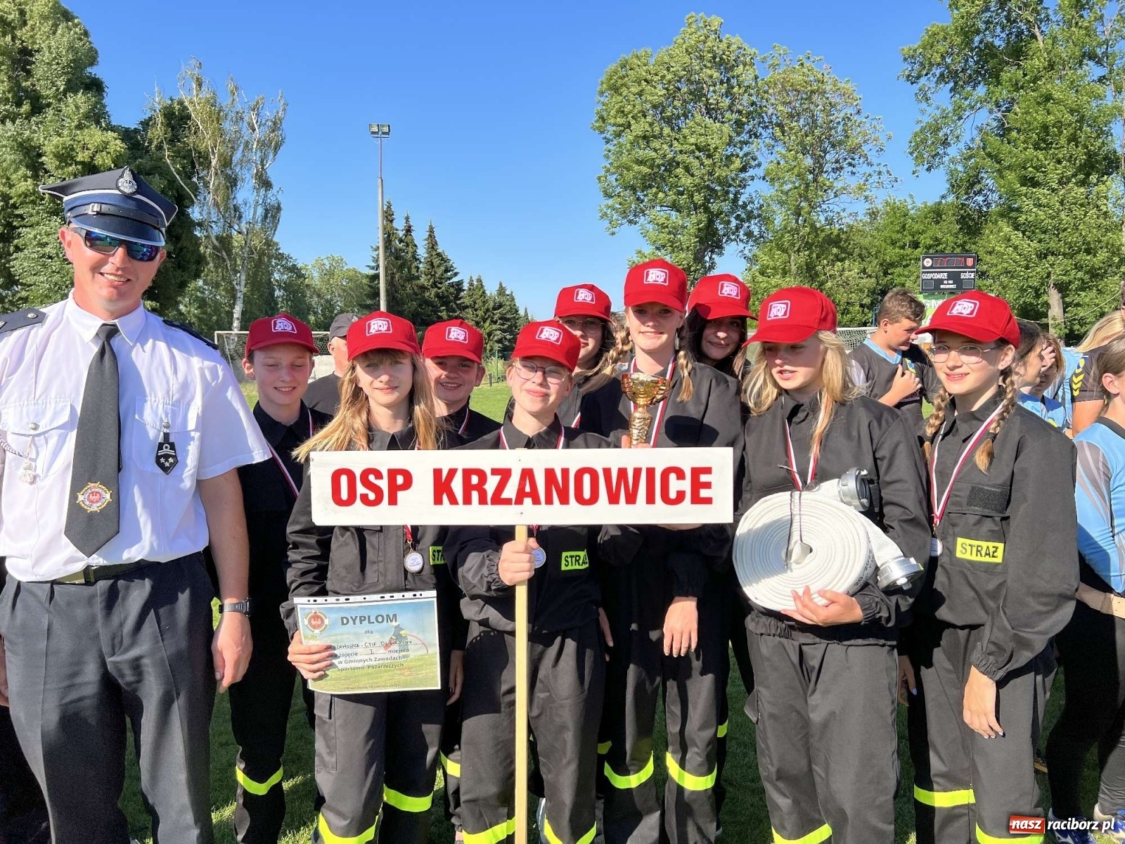 Zdjęcie w galerii na portalu naszraciborz.pl: Gminne zawody OSP. Trzy trofea dla Krzanowic, jedno dla Borucina [FOTO i WIDEO] wiadomości z regionu
