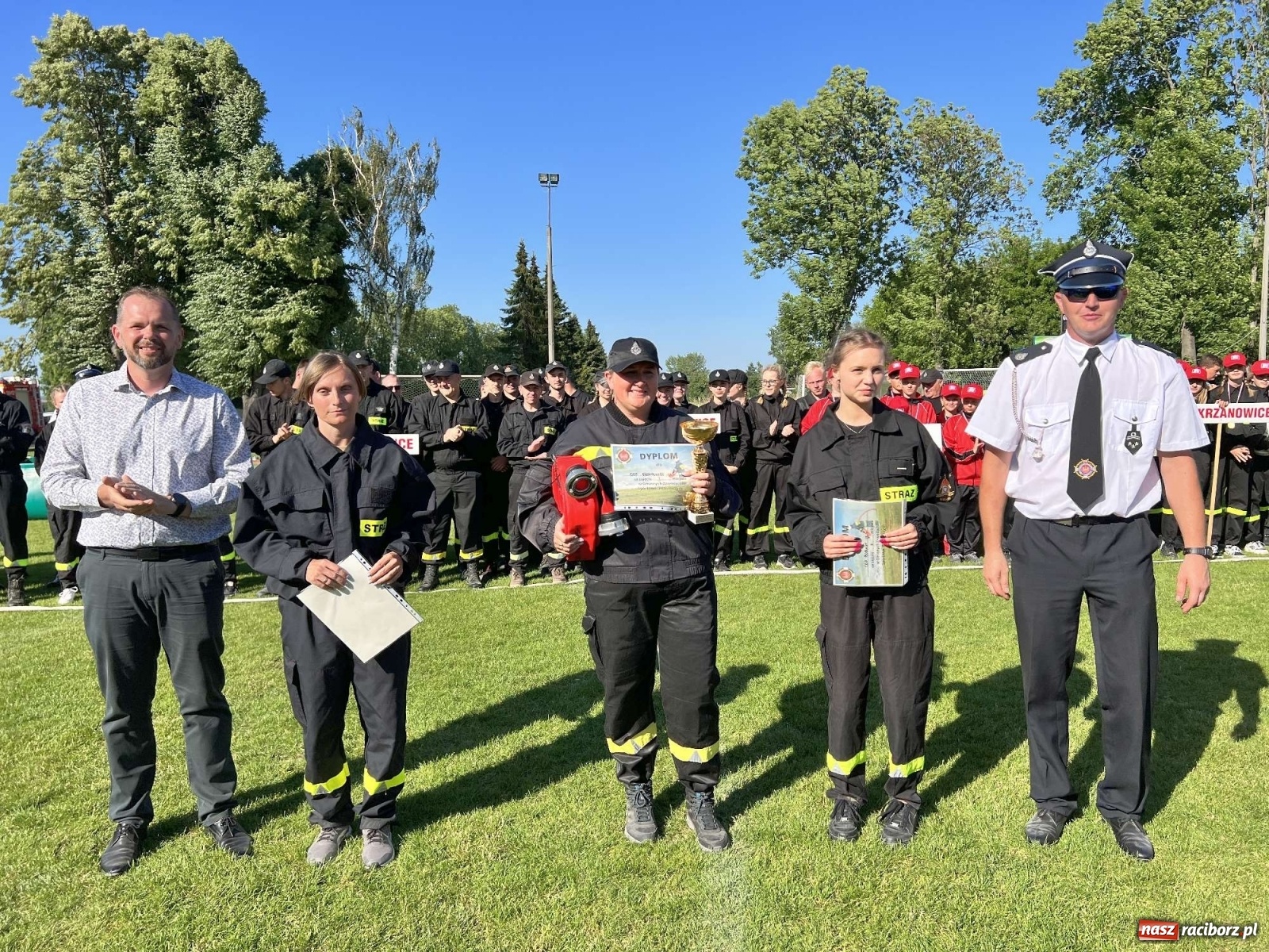 Zdjęcie w galerii na portalu naszraciborz.pl: Gminne zawody OSP. Trzy trofea dla Krzanowic, jedno dla Borucina [FOTO i WIDEO] wiadomości z regionu