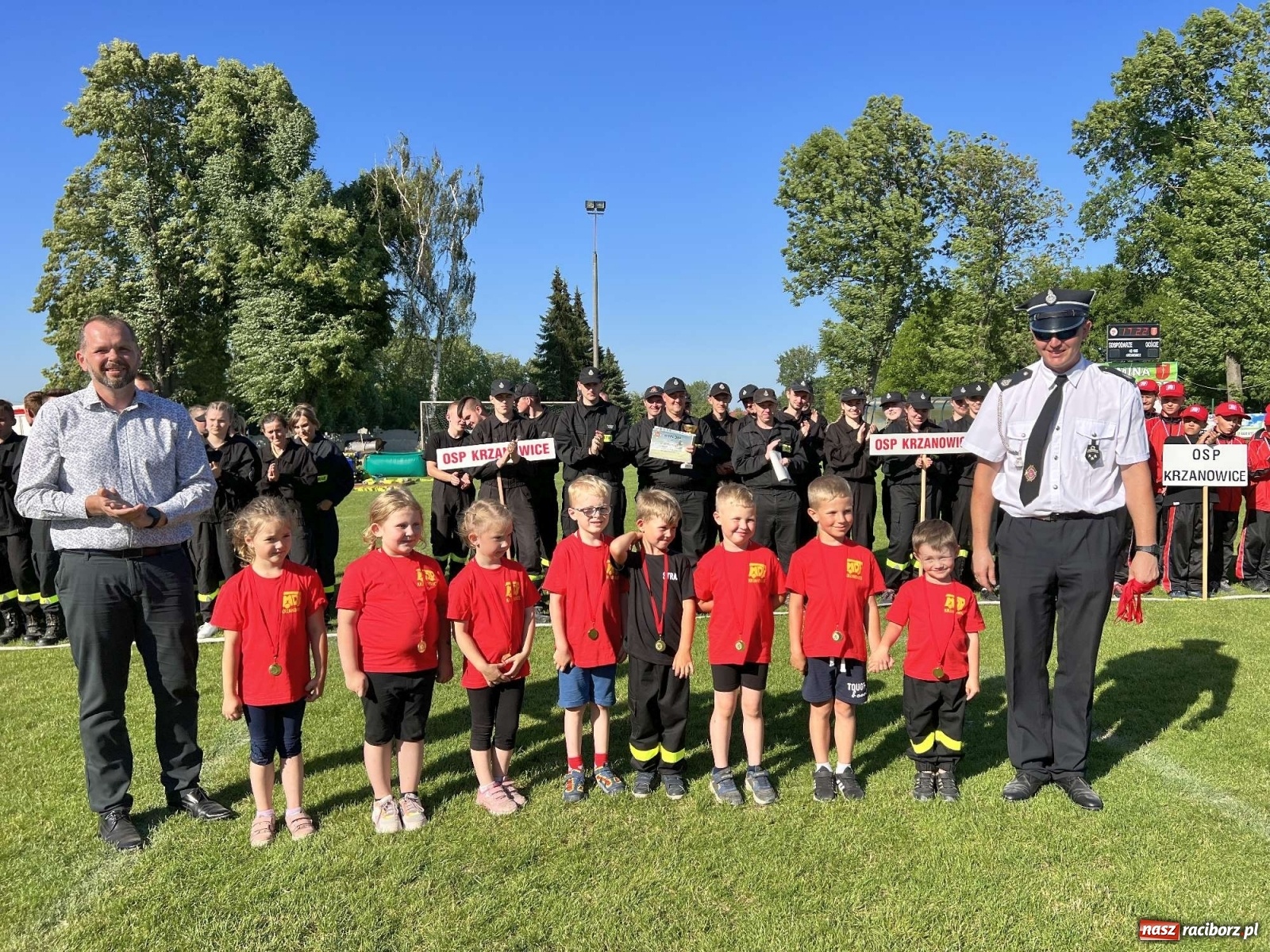 Zdjęcie w galerii na portalu naszraciborz.pl: Gminne zawody OSP. Trzy trofea dla Krzanowic, jedno dla Borucina [FOTO i WIDEO] wiadomości z regionu