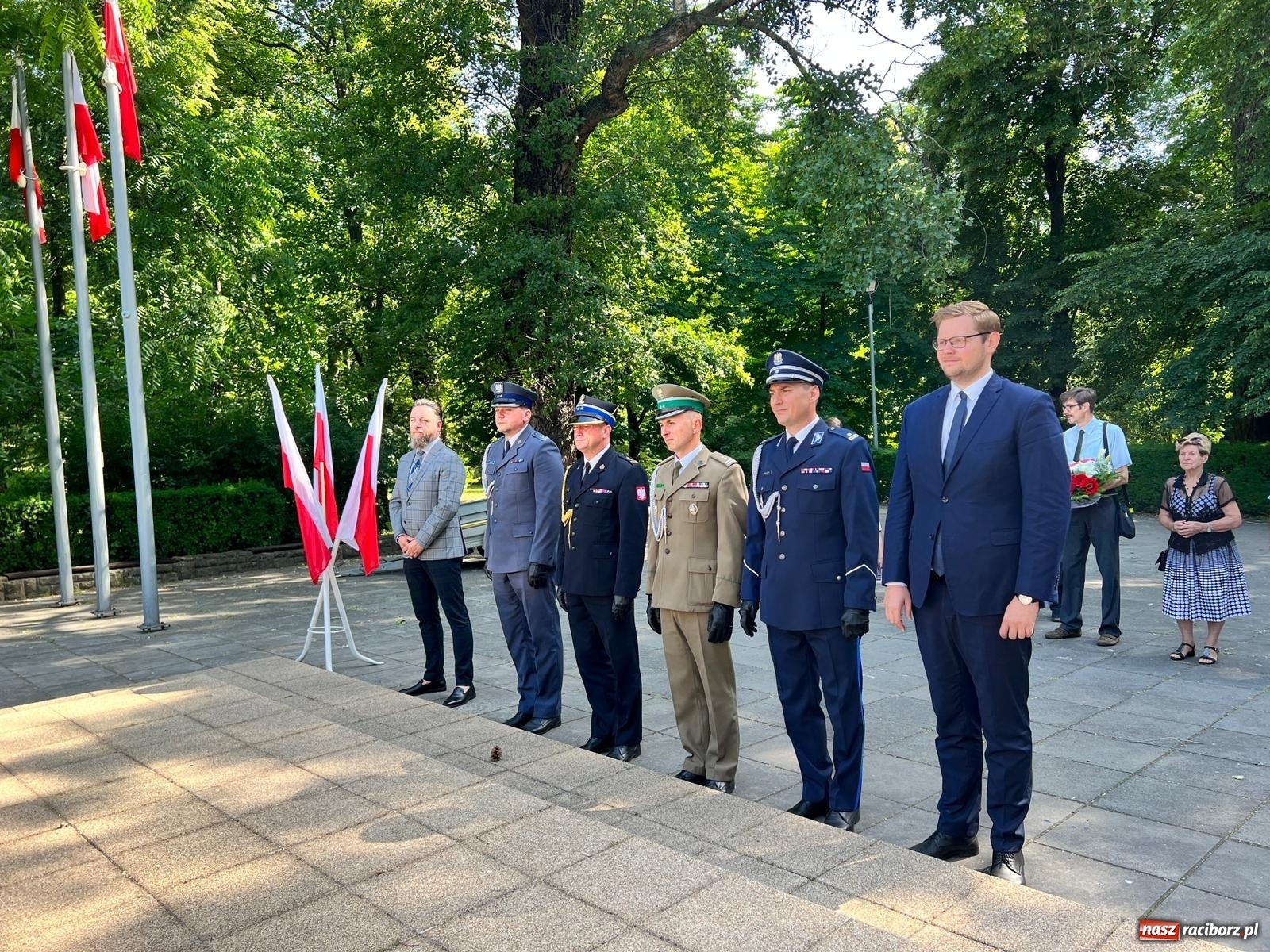 Zdjęcie w galerii na portalu naszraciborz.pl: Pierwsze obchody Narodowego Dnia Powstań Śląskich w Raciborzu [FOTO i WIDEO] wiadomości z regionu