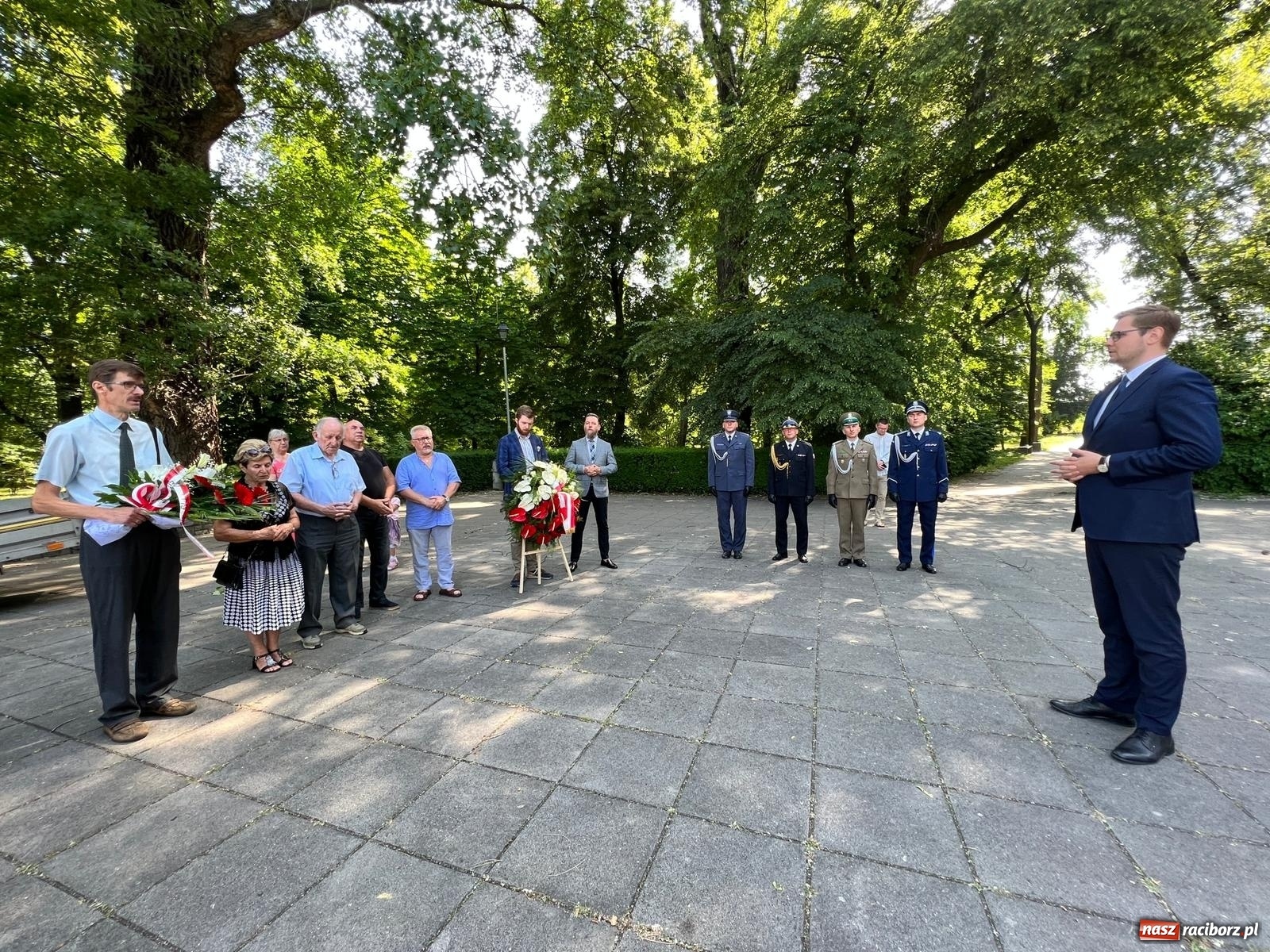 Zdjęcie w galerii na portalu naszraciborz.pl: Pierwsze obchody Narodowego Dnia Powstań Śląskich w Raciborzu [FOTO i WIDEO] wiadomości z regionu