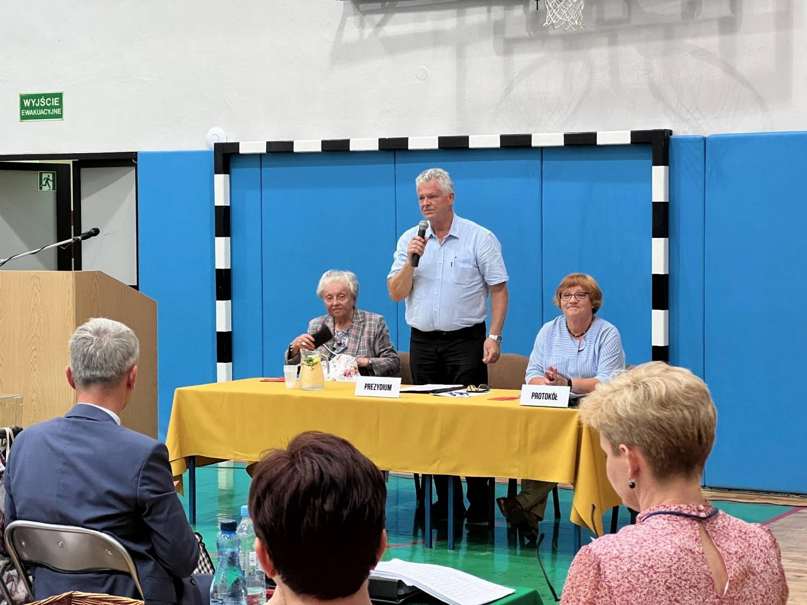 Zdjęcie w galerii na portalu naszraciborz.pl: Walne w Nowoczesnej. Zdecydowany triumf Tadeusza Wojnara w pierwszej części wiadomości z regionu