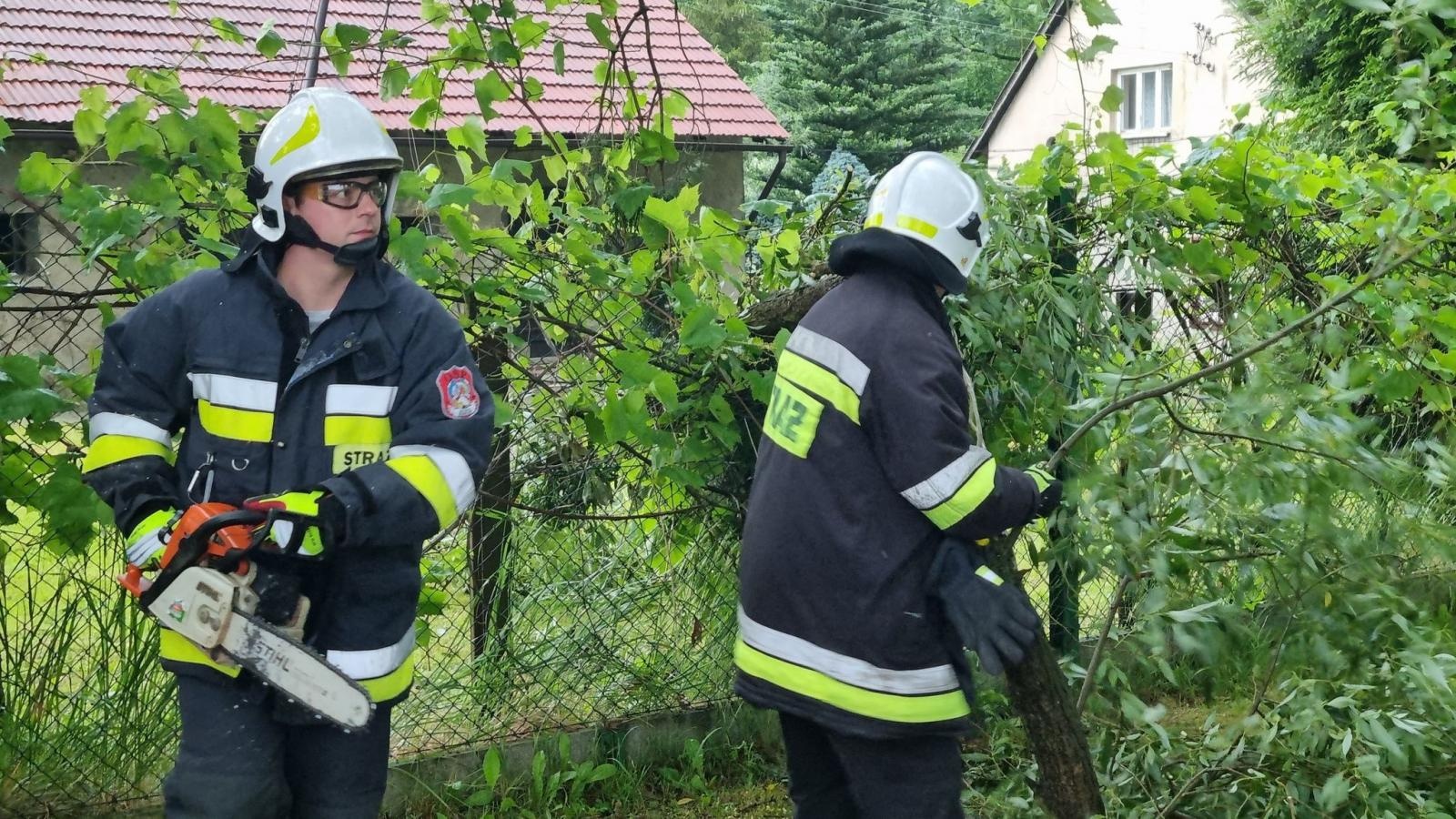 Zdjęcie w galerii na portalu naszraciborz.pl: Raport 998. W jednym z domostw w Nędzy ujawniono ciało kobiety wiadomości z regionu