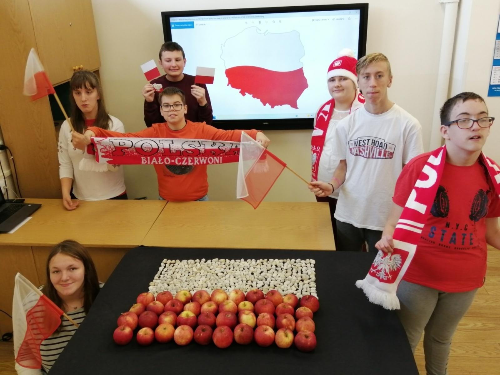 Zdjęcie w galerii na portalu naszraciborz.pl: Projekt eTwinning w ZSS w Raciborzu z Odznaką Jakości wiadomości z regionu