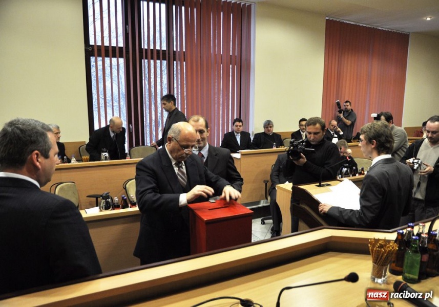 Zdjęcie w galerii na portalu naszraciborz.pl: Wicek niepotrzebny, przewodniczący zły wiadomości z regionu