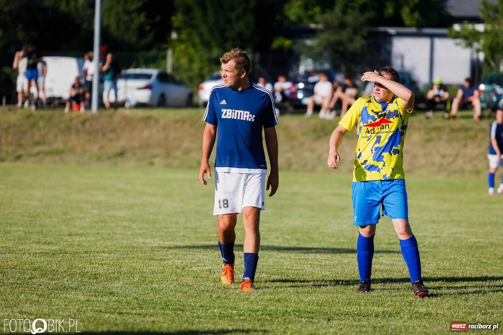 Zdjęcie w galerii na portalu naszraciborz.pl: Barażowa strzelanina w Brzeziu. Pstrążna zmieciona z boiska [FOTO] wiadomości z regionu