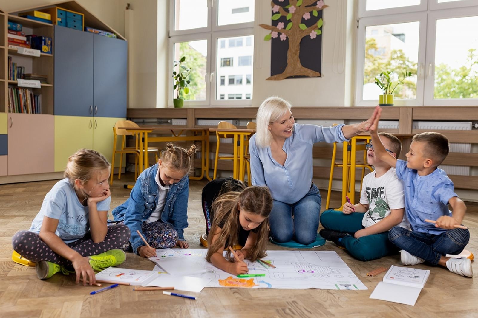 Zdjęcie w galerii na portalu naszraciborz.pl: Nowoczesna edukacja cyfrowa w śląskich szkołach wiadomości z regionu