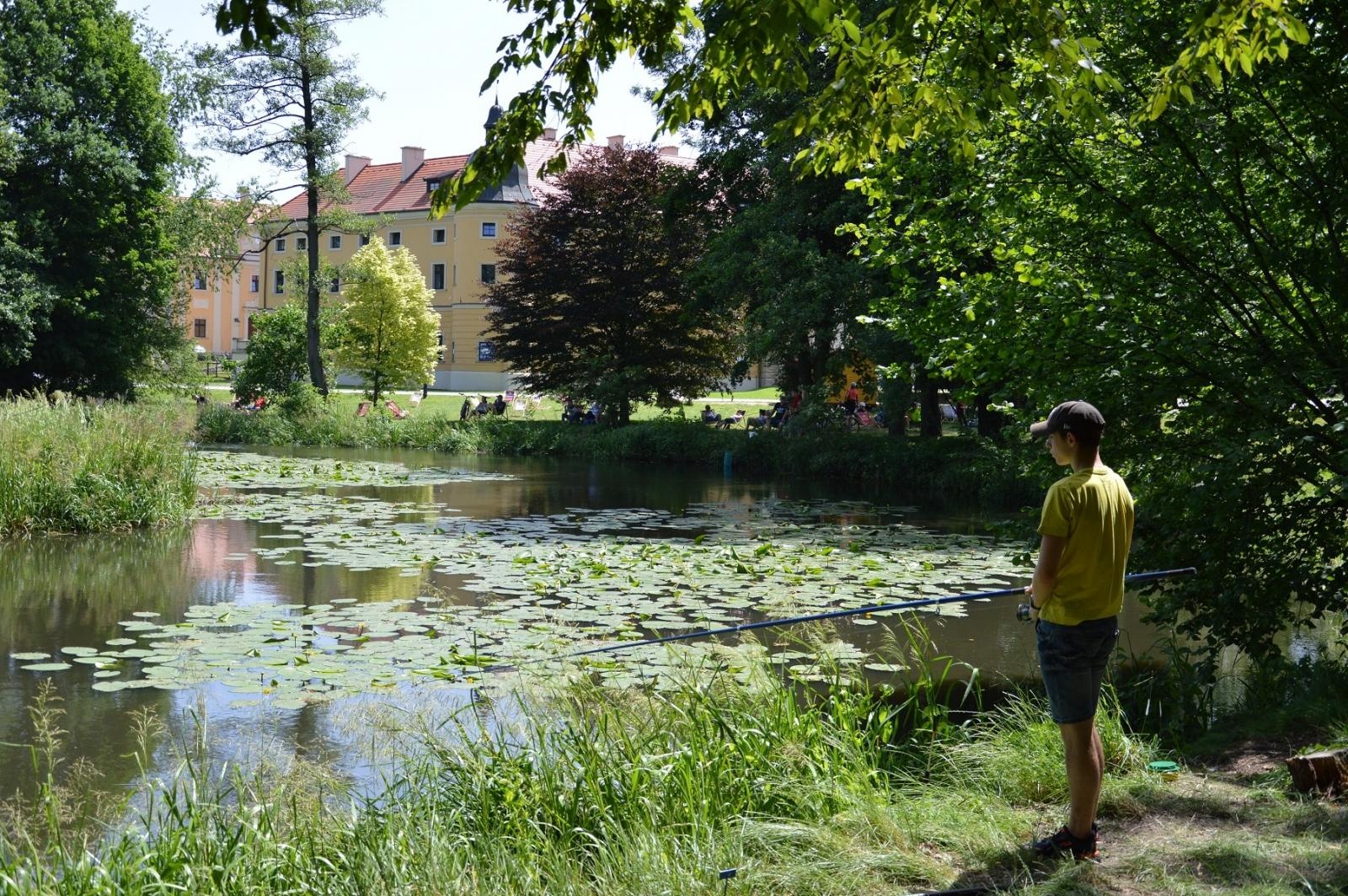Zdjęcie w galerii na portalu naszraciborz.pl: Wędkarska rywalizacja na klasztornym akwenie [FOTO] wiadomości z regionu