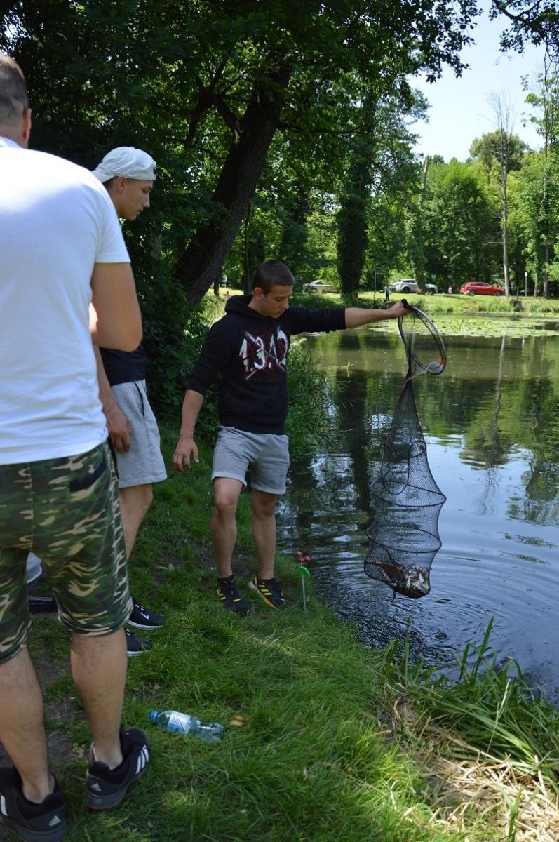 Zdjęcie w galerii na portalu naszraciborz.pl: Wędkarska rywalizacja na klasztornym akwenie [FOTO] wiadomości z regionu