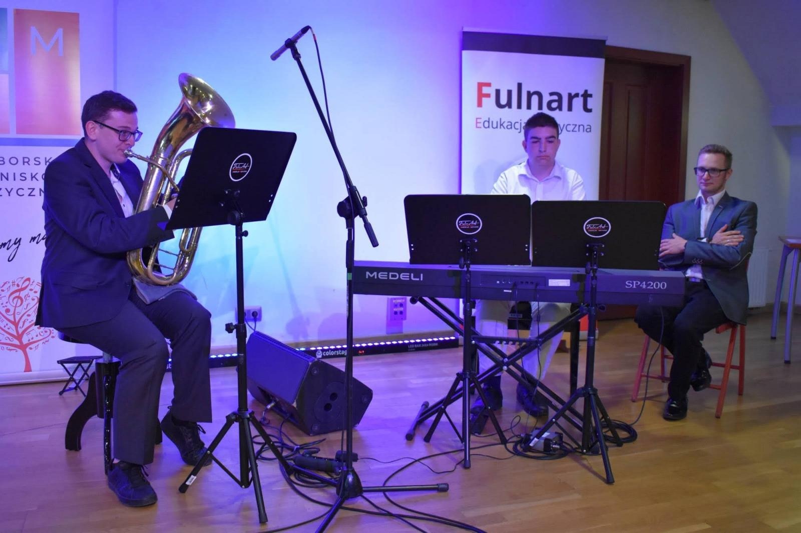 Zdjęcie w galerii na portalu naszraciborz.pl: Raciborskie Ognisko Muzyczne zakończyło rok szkolny wiadomości z regionu