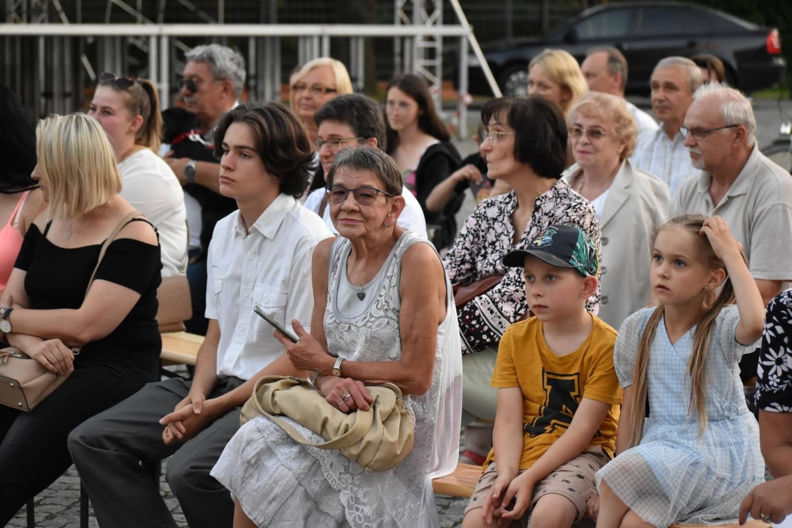 Zdjęcie w galerii na portalu naszraciborz.pl: Koncert Nocy Świętojańskiej na Zamku Piastowskim za nami wiadomości z regionu