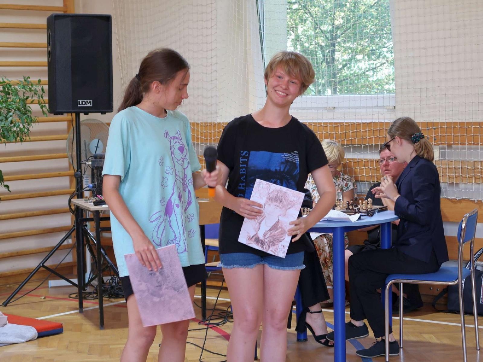 Zdjęcie w galerii na portalu naszraciborz.pl: Dzień Ojca i pożegnanie absolwentów na Płoni wiadomości z regionu