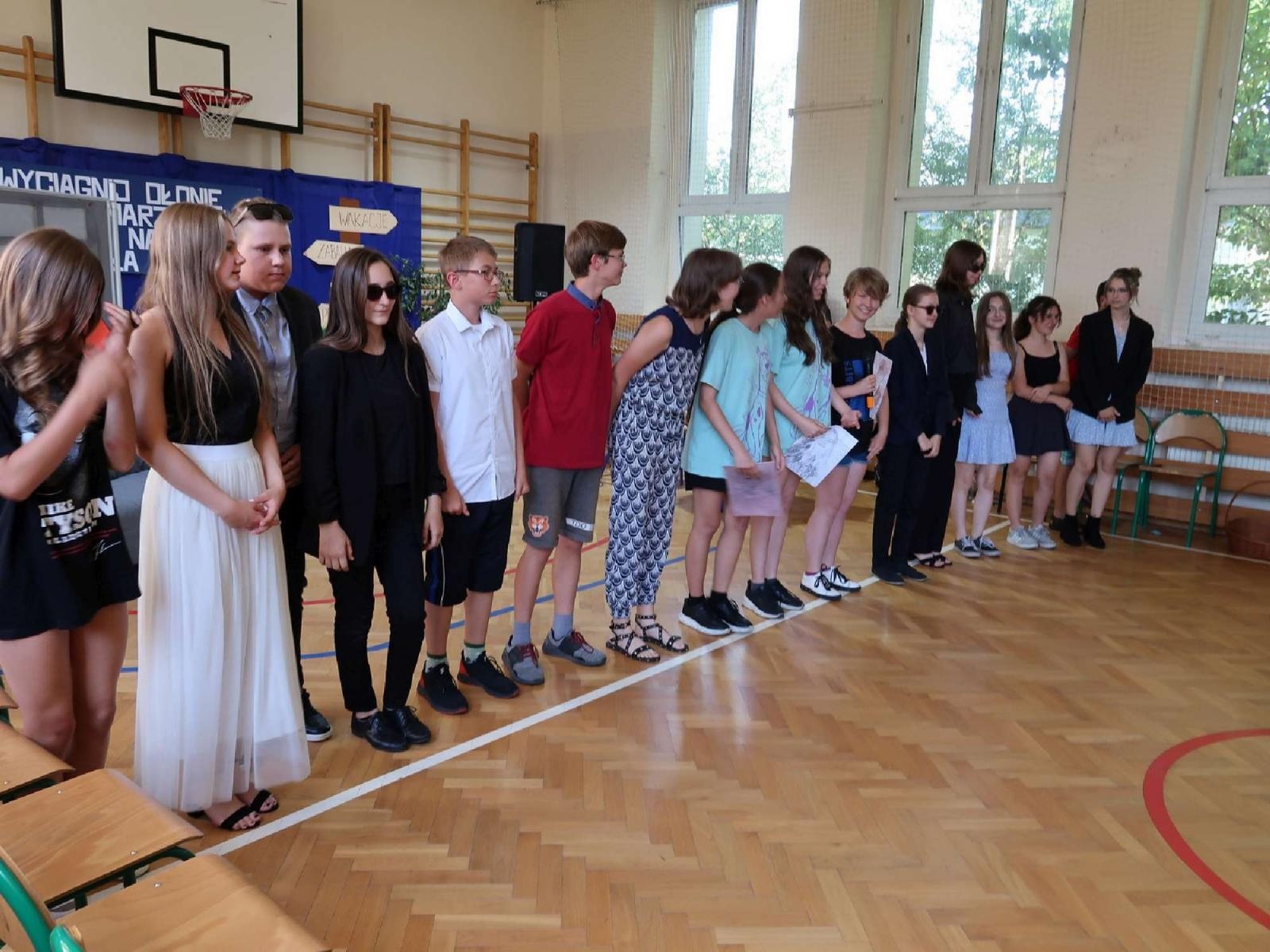 Zdjęcie w galerii na portalu naszraciborz.pl: Dzień Ojca i pożegnanie absolwentów na Płoni wiadomości z regionu