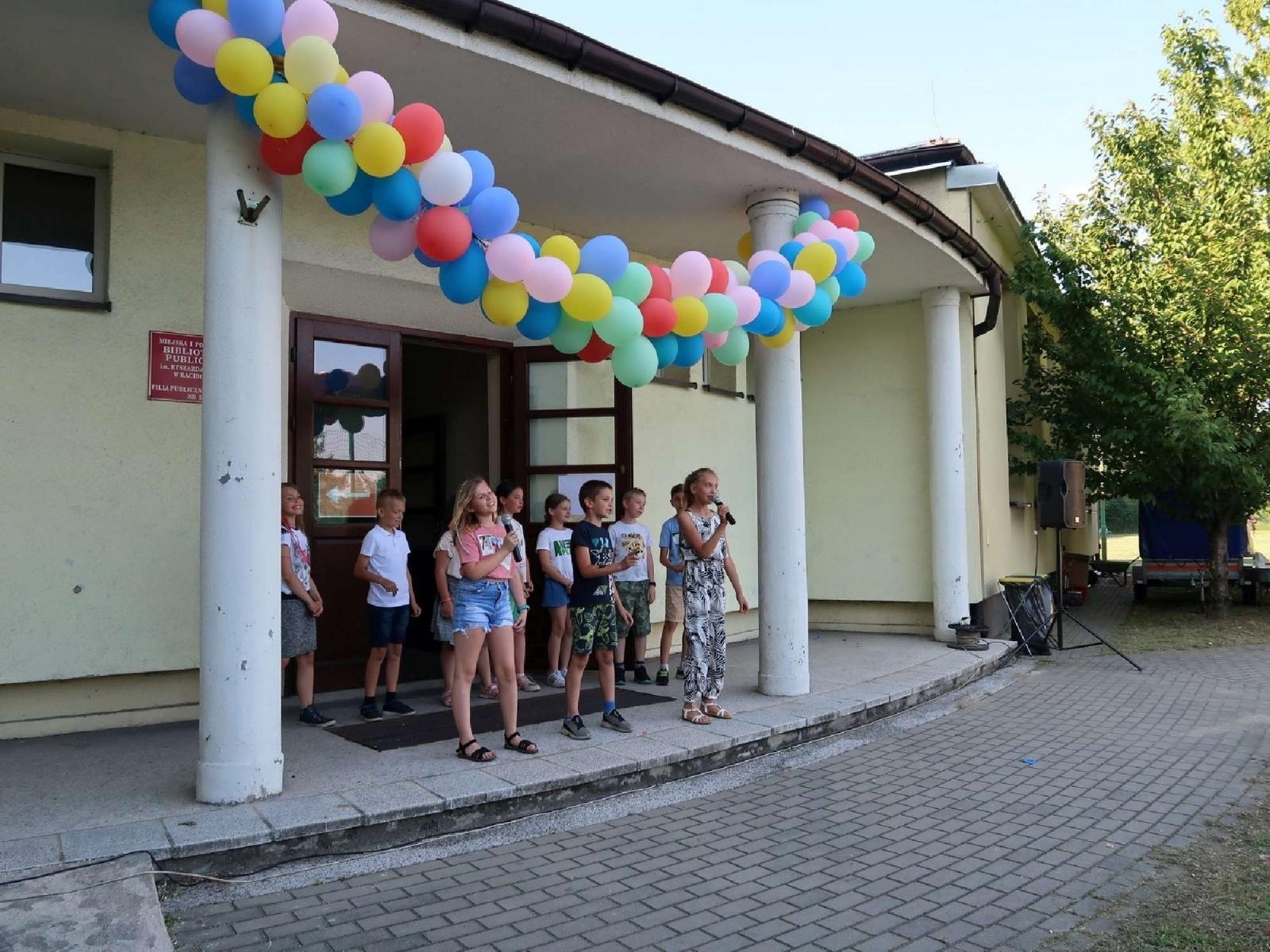 Zdjęcie w galerii na portalu naszraciborz.pl: Dzień Ojca i pożegnanie absolwentów na Płoni wiadomości z regionu