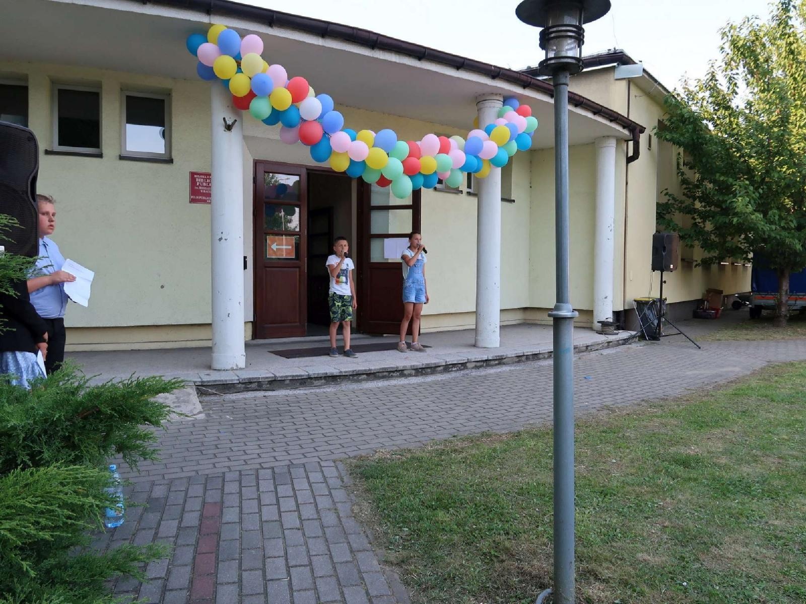 Zdjęcie w galerii na portalu naszraciborz.pl: Dzień Ojca i pożegnanie absolwentów na Płoni wiadomości z regionu