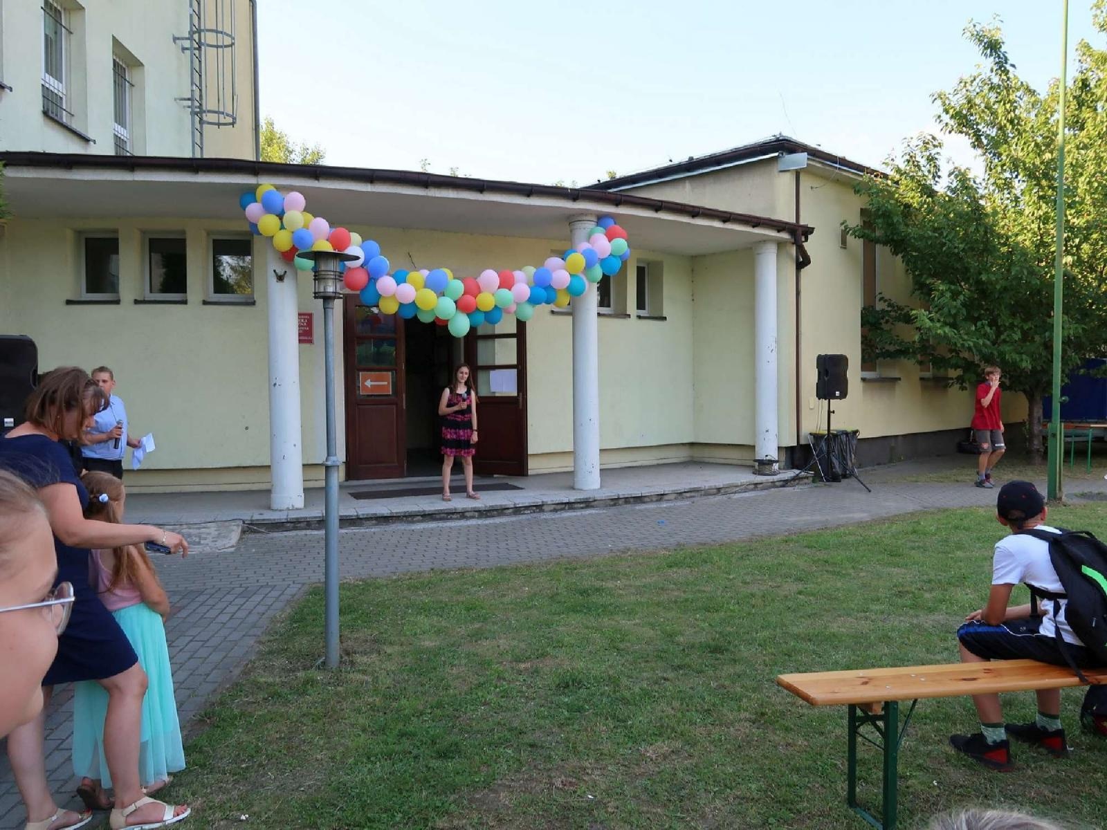 Zdjęcie w galerii na portalu naszraciborz.pl: Dzień Ojca i pożegnanie absolwentów na Płoni wiadomości z regionu