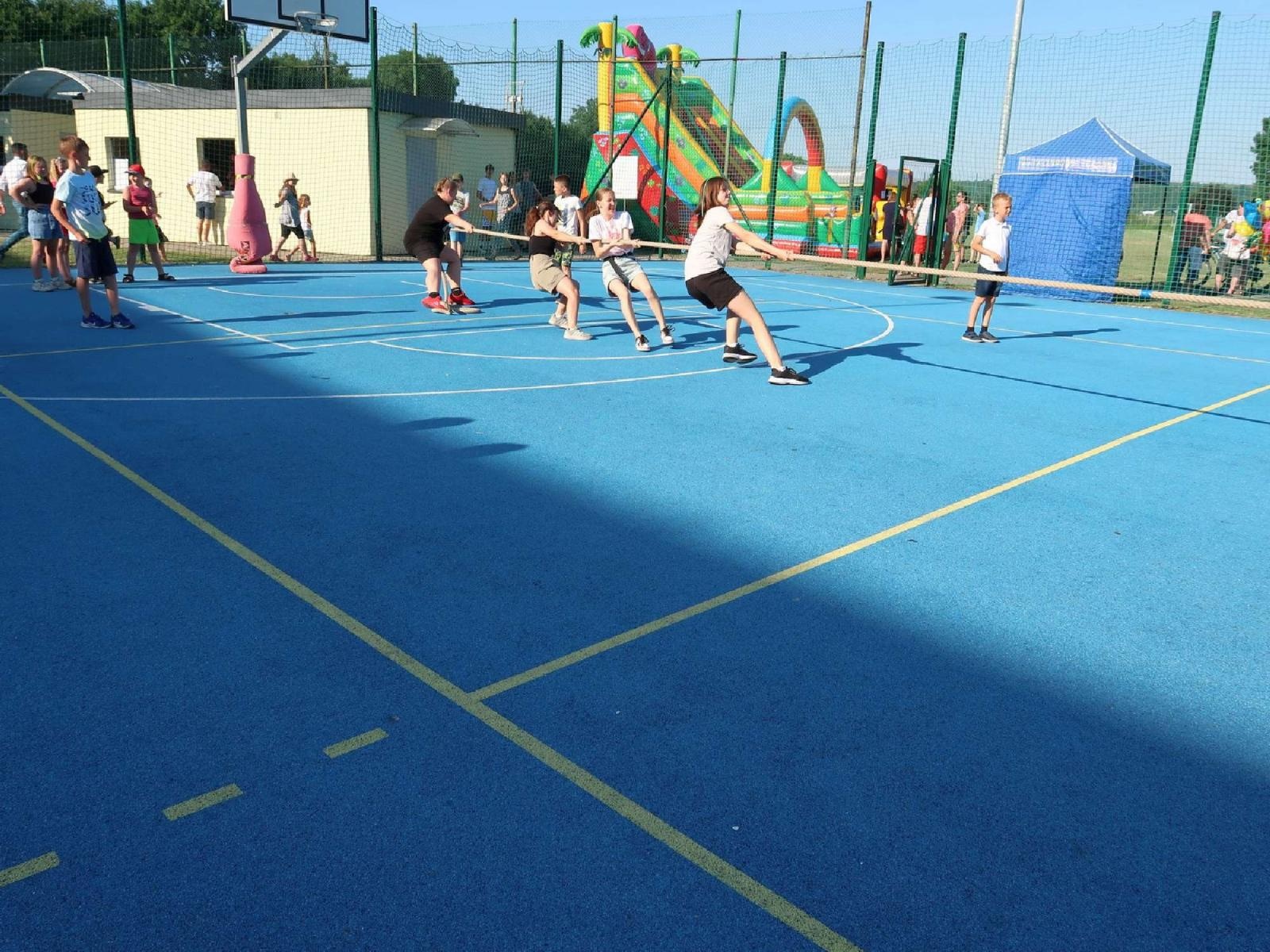 Zdjęcie w galerii na portalu naszraciborz.pl: Dzień Ojca i pożegnanie absolwentów na Płoni wiadomości z regionu