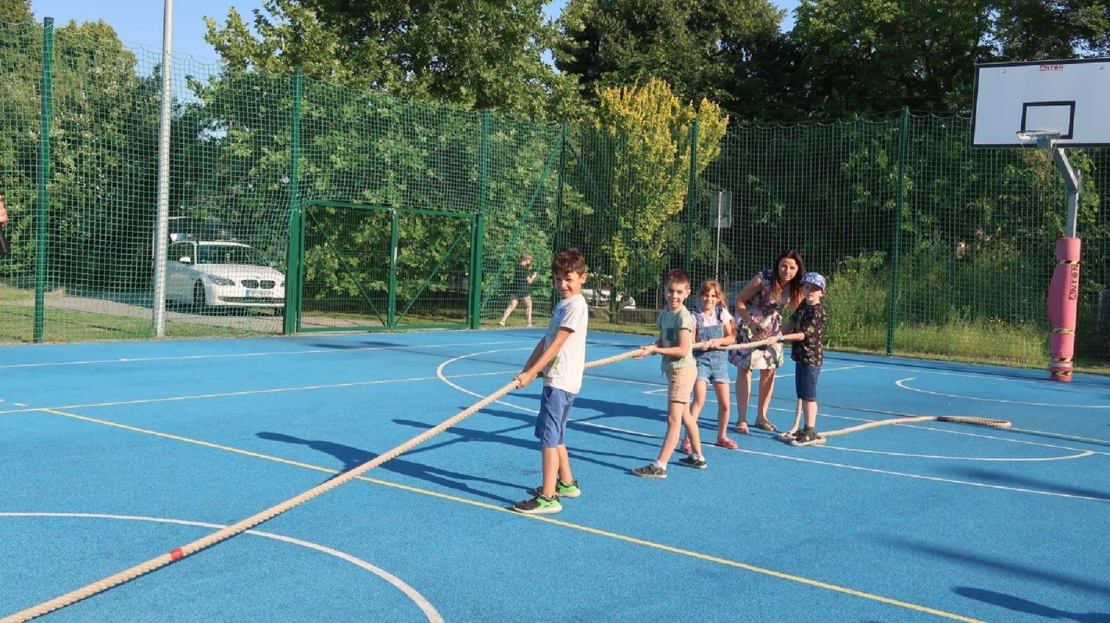 Zdjęcie w galerii na portalu naszraciborz.pl: Dzień Ojca i pożegnanie absolwentów na Płoni wiadomości z regionu