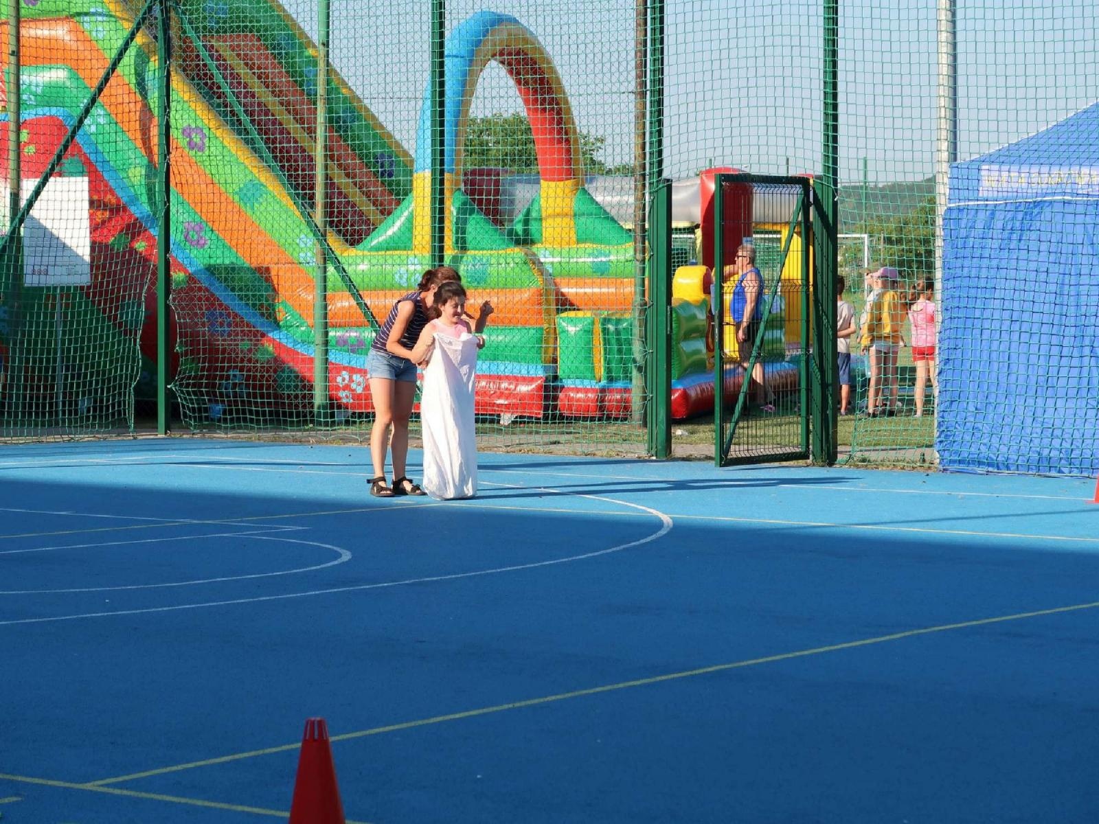 Zdjęcie w galerii na portalu naszraciborz.pl: Dzień Ojca i pożegnanie absolwentów na Płoni wiadomości z regionu