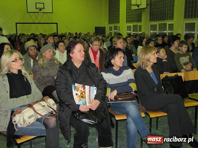 Zdjęcie w galerii na portalu naszraciborz.pl: Rodzice zapoznali się z KomPASem wiadomości z regionu