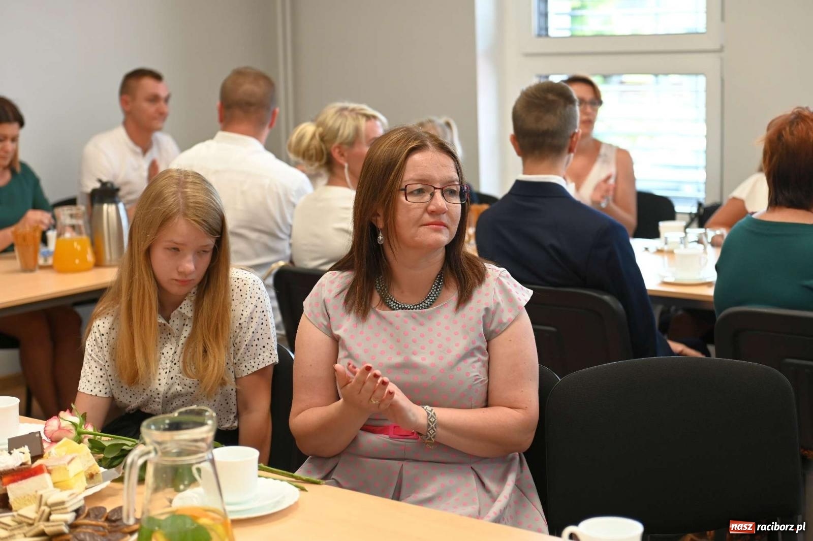 Zdjęcie w galerii na portalu naszraciborz.pl: Najlepsi uczniowie z gminy Krzanowice z nagrodami burmistrza wiadomości z regionu