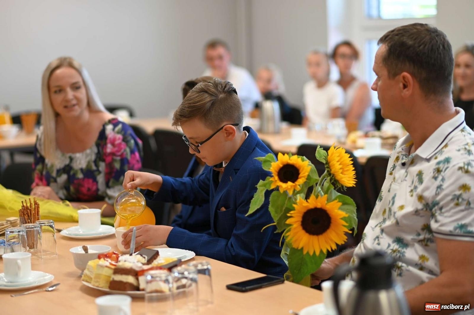 Zdjęcie w galerii na portalu naszraciborz.pl: Najlepsi uczniowie z gminy Krzanowice z nagrodami burmistrza wiadomości z regionu