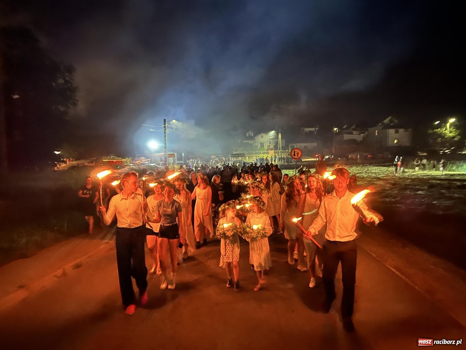 Zdjęcie w galerii na portalu naszraciborz.pl: Magiczna Noc Świętojańska w Kornicach [FOTO i WIDEO] wiadomości z regionu