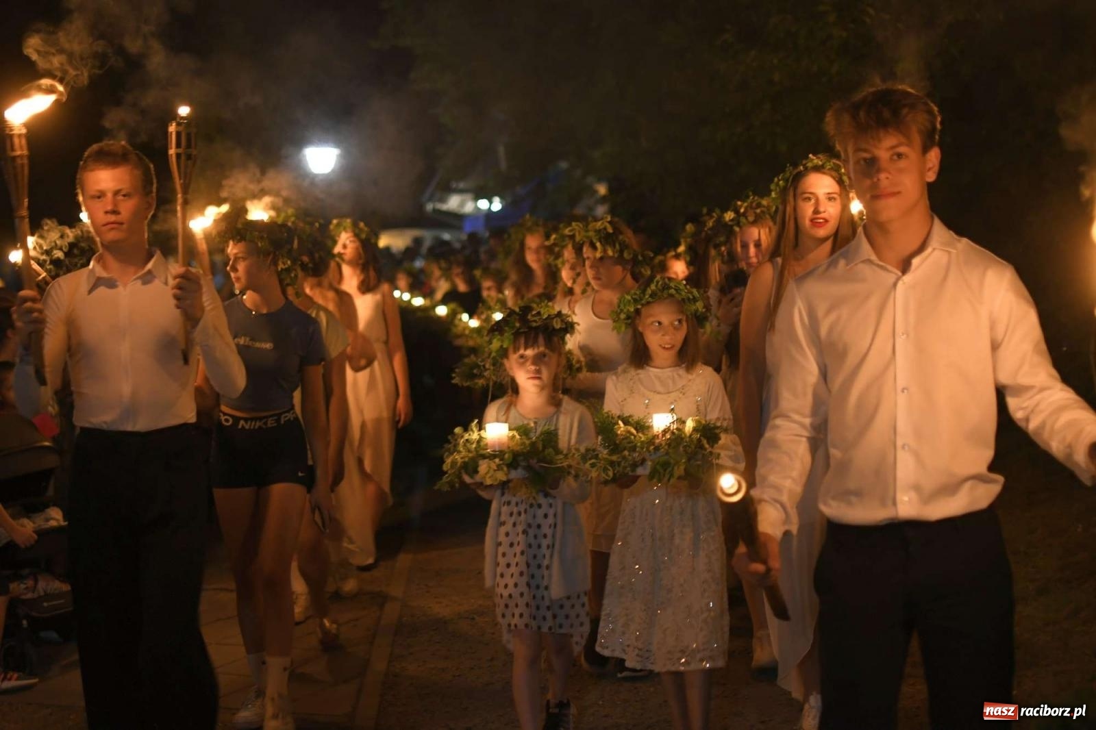 Zdjęcie w galerii na portalu naszraciborz.pl: Magiczna Noc Świętojańska w Kornicach [FOTO i WIDEO] wiadomości z regionu