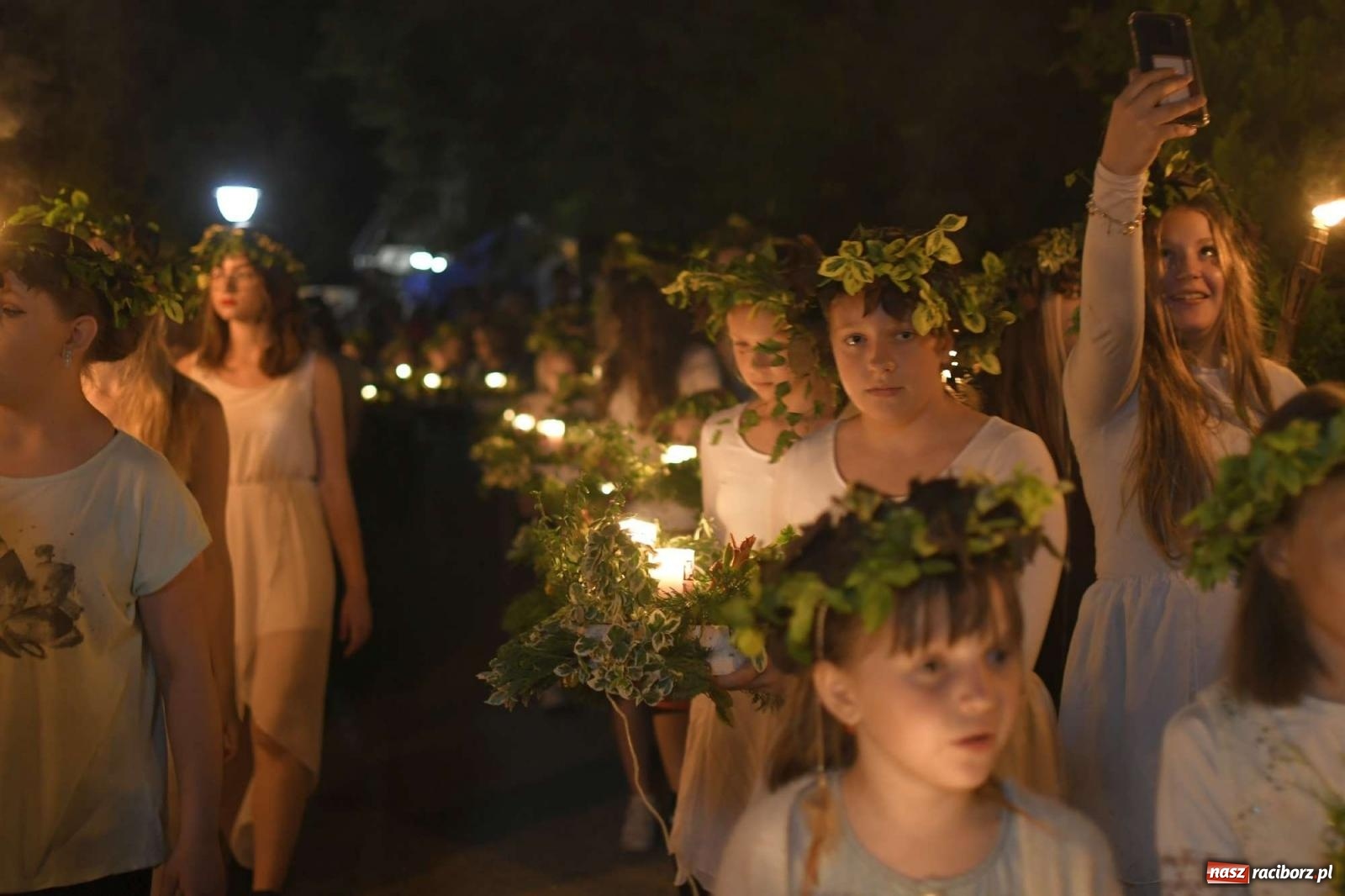 Zdjęcie w galerii na portalu naszraciborz.pl: Magiczna Noc Świętojańska w Kornicach [FOTO i WIDEO] wiadomości z regionu